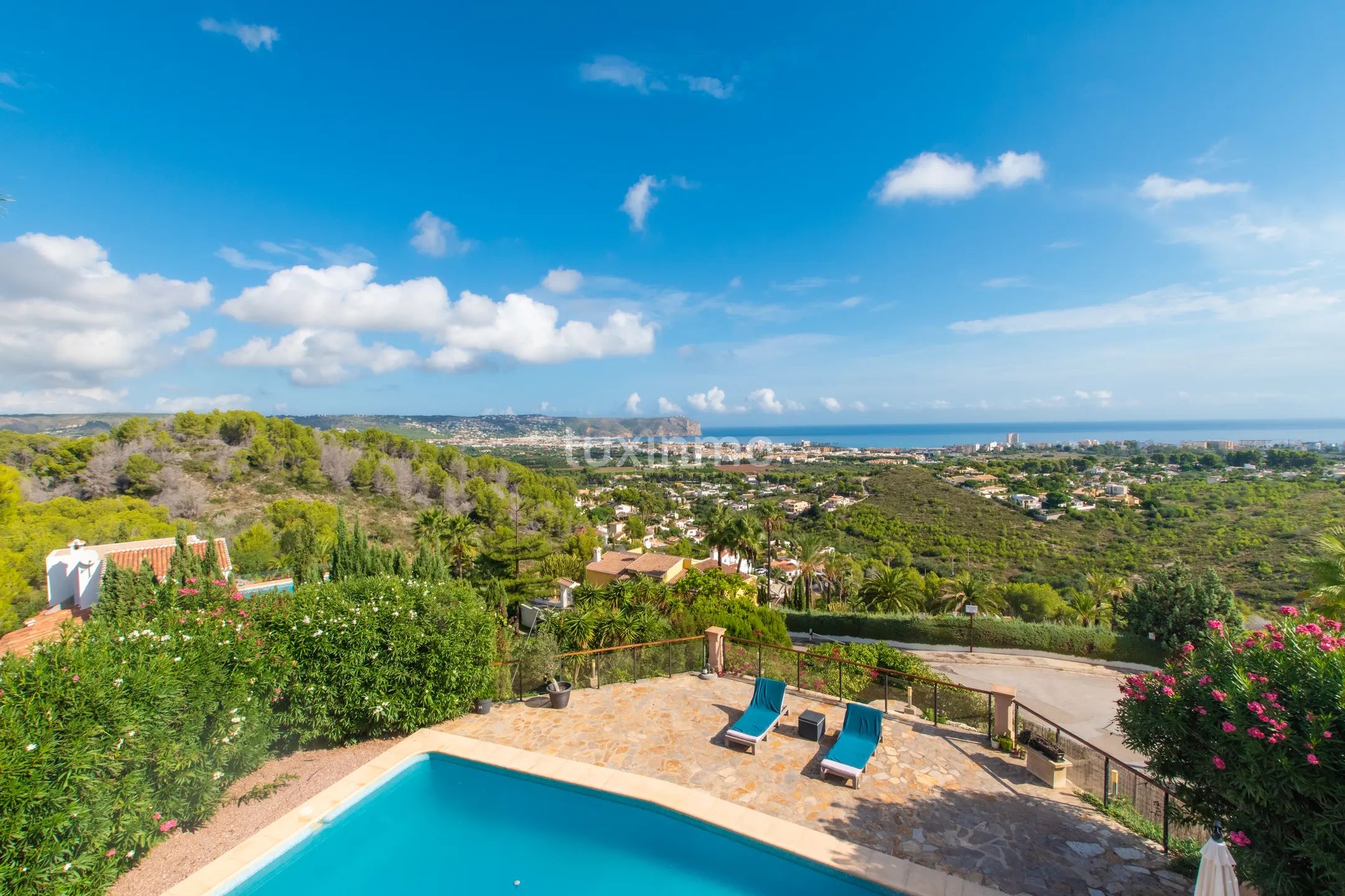 Spacious Mediterranean Villa with Private Pool in Jávea — photo 2