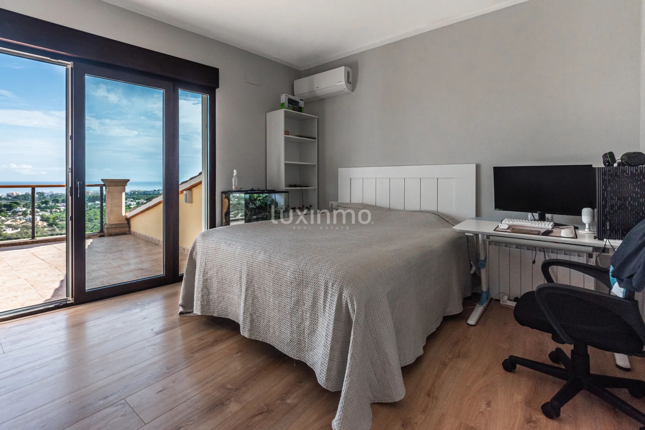 Spacious Mediterranean Villa with Private Pool in Jávea — photo 18
