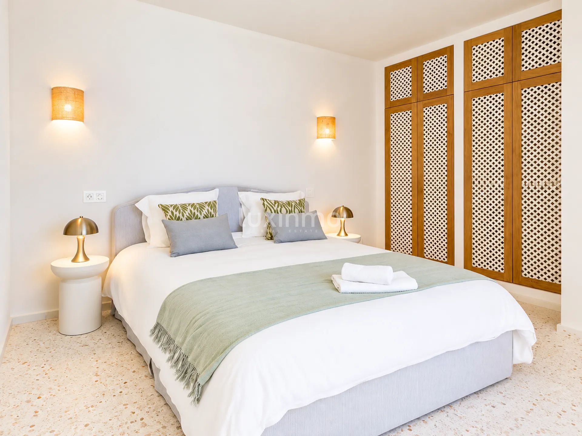 7-bedroom villa with sea views in Javea — photo 6