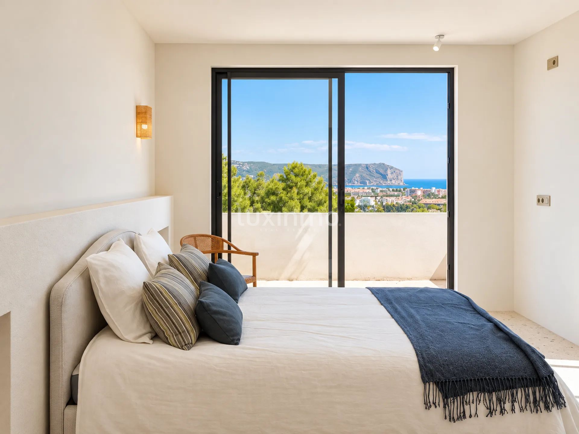 7-bedroom villa with sea views in Javea — photo 5