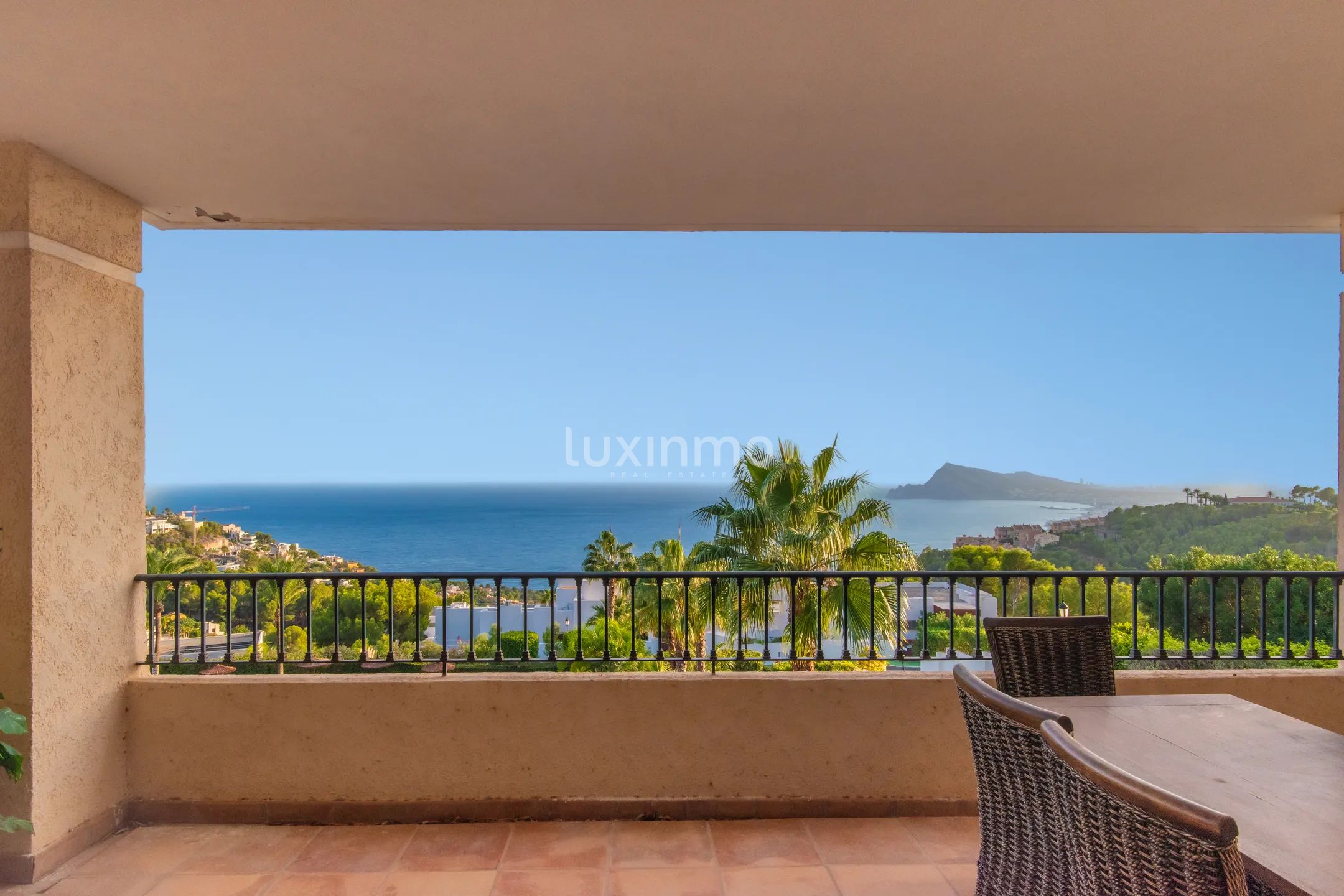 Mediterranean apartment with panoramic sea-views in Altea Hills — photo 6