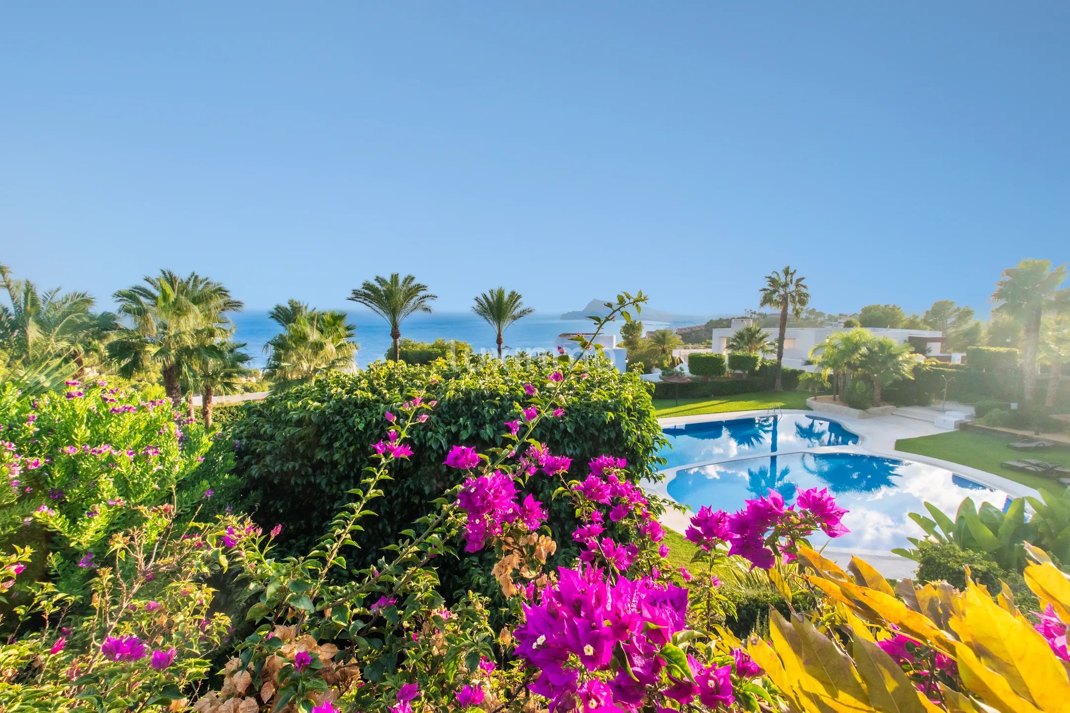 Mediterranean apartment with panoramic sea-views in Altea Hills — photo 21