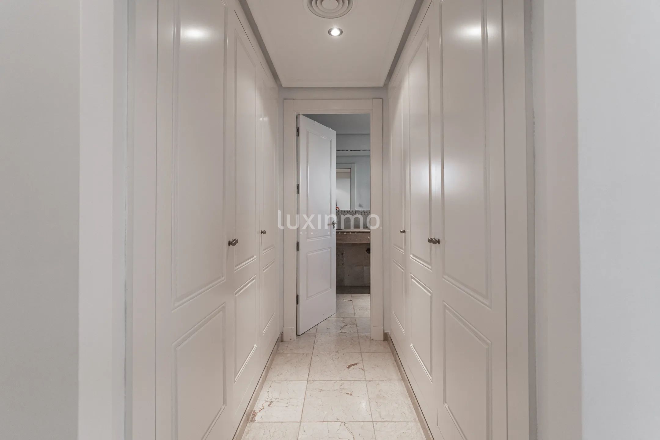 Mediterranean apartment with panoramic sea-views in Altea Hills — photo 14