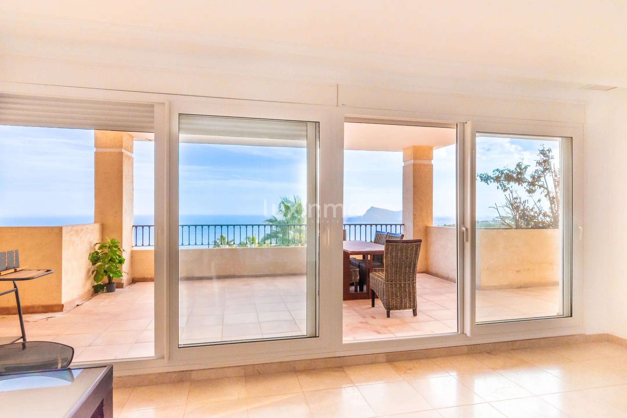 Mediterranean apartment with panoramic sea-views in Altea Hills — photo 5
