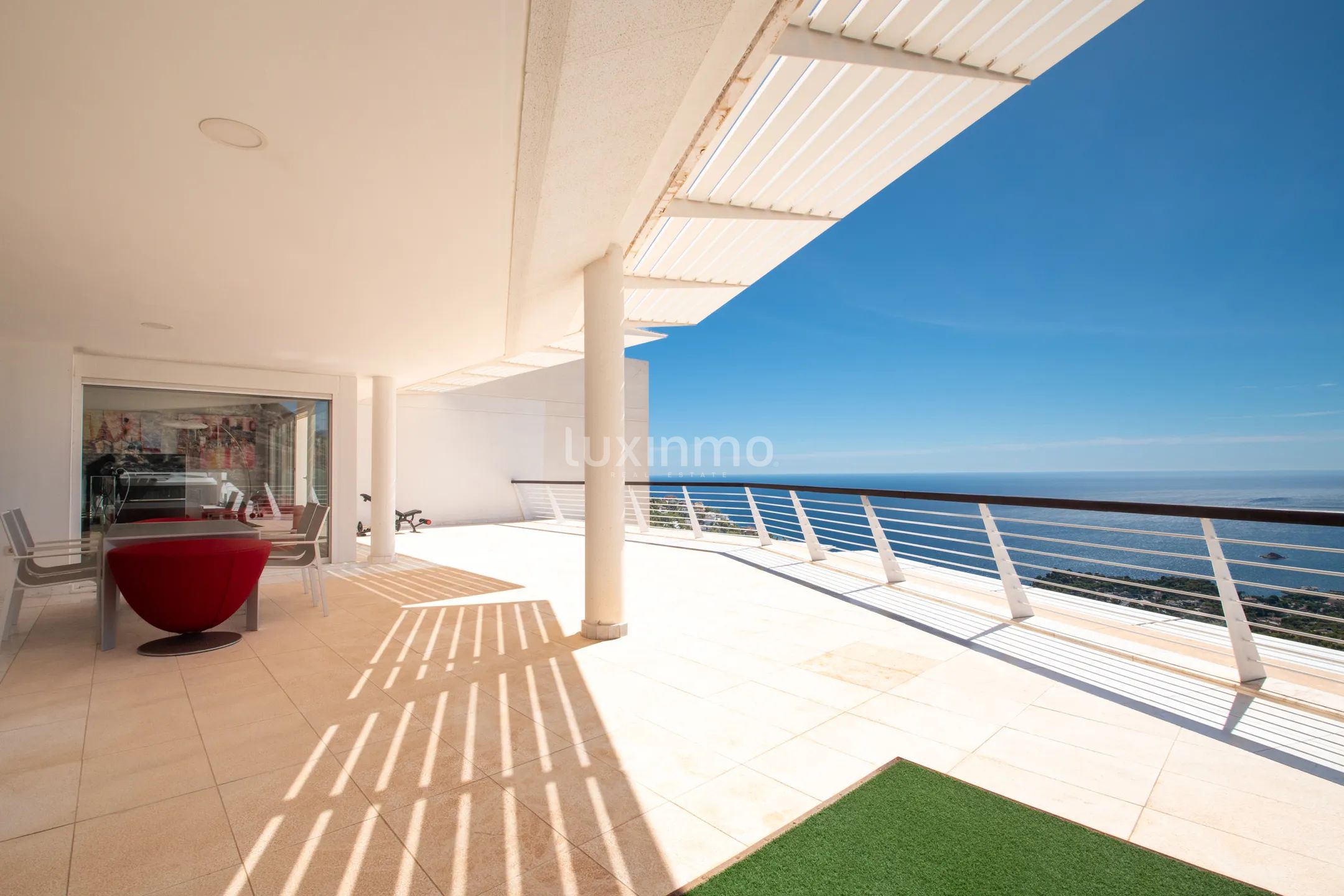 Modernt takvåning med havsutsikt i Altea Hills