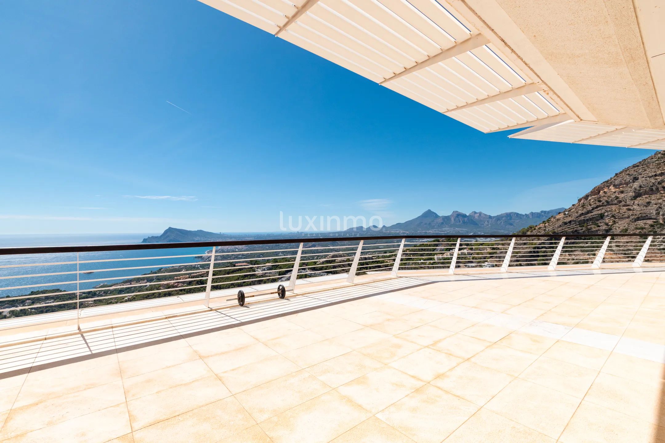 Modern sea view penthouse in Altea Hills — photo 7