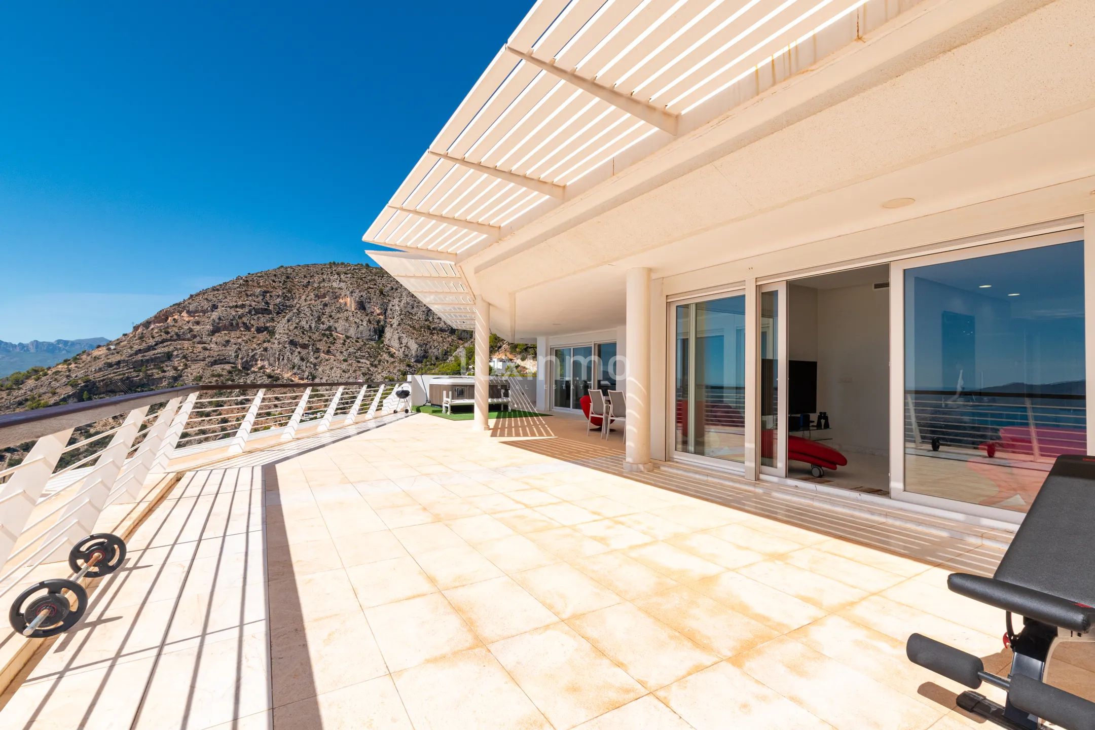 Modern sea view penthouse in Altea Hills — photo 11