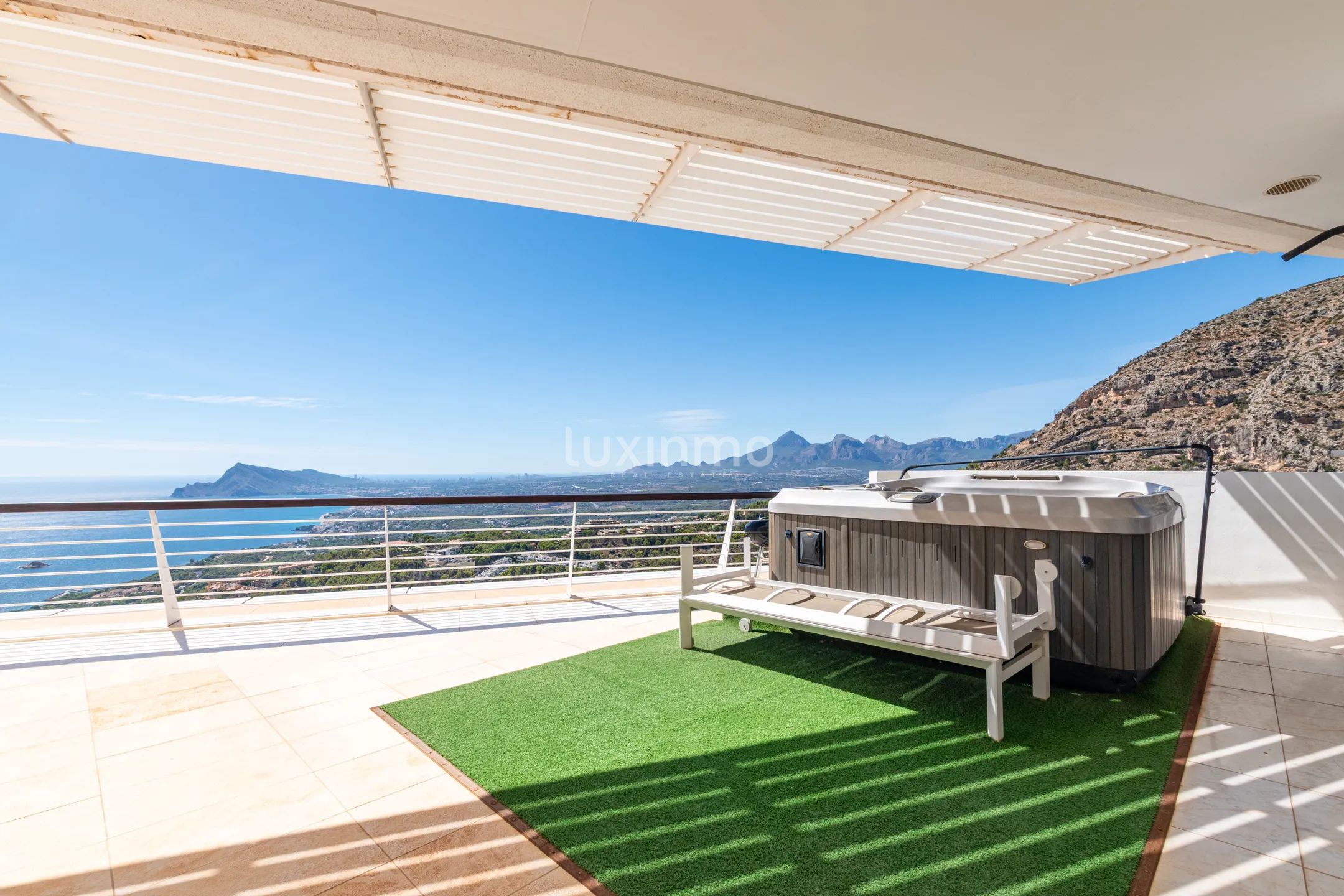 Modern sea view penthouse in Altea Hills — photo 3