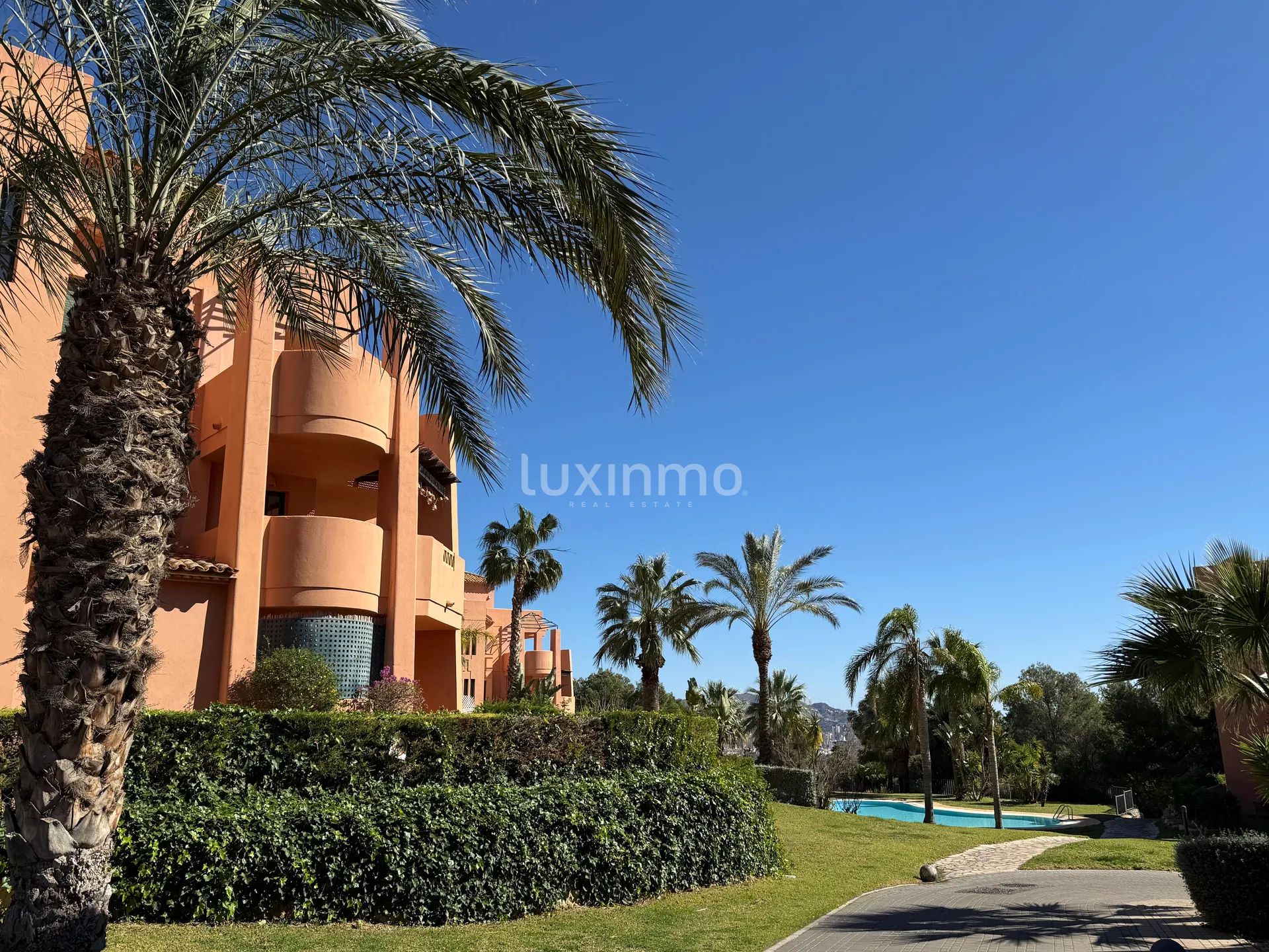 Mediterranean penthouse with panoramic sea views — photo 18