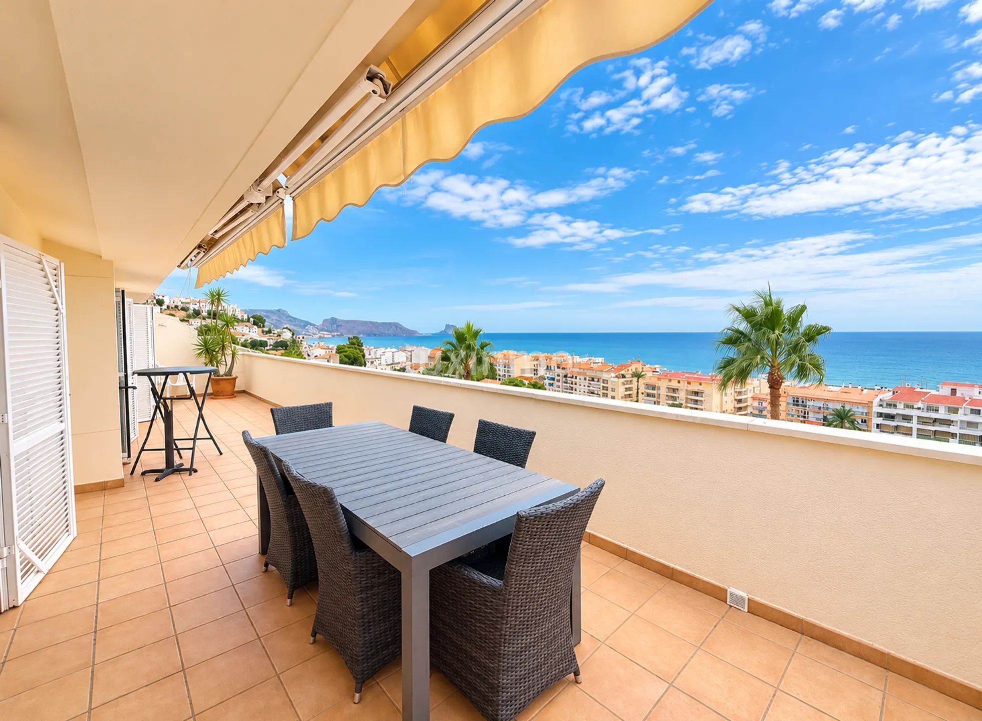 Apartment with terrace and views for rent