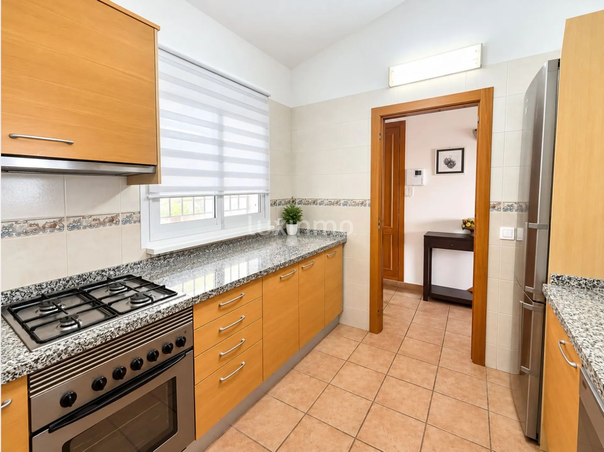 Apartment with terrace and views for rent — photo 15