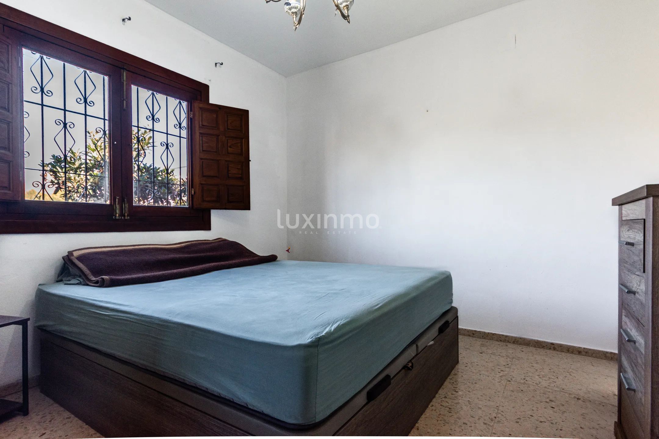Spacious colonial house with large plot in La Nucia — photo 5