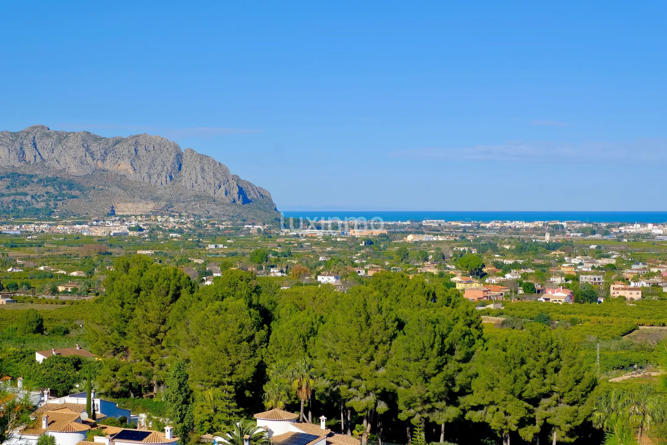 Modern Detached Villa with Private Pool and Sea Views in Pedreguer — photo 7