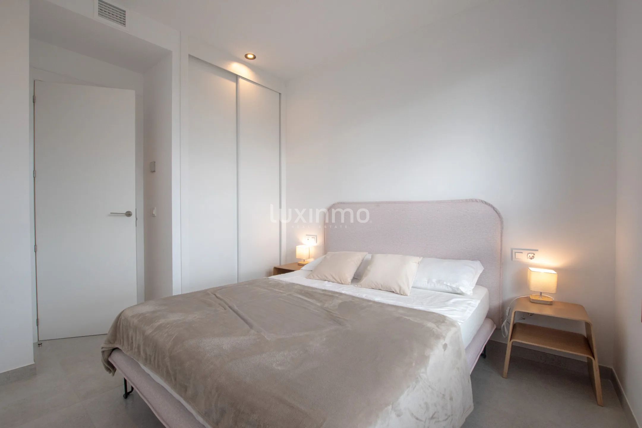Modern apartment for rent with sea views in Calpe — photo 17