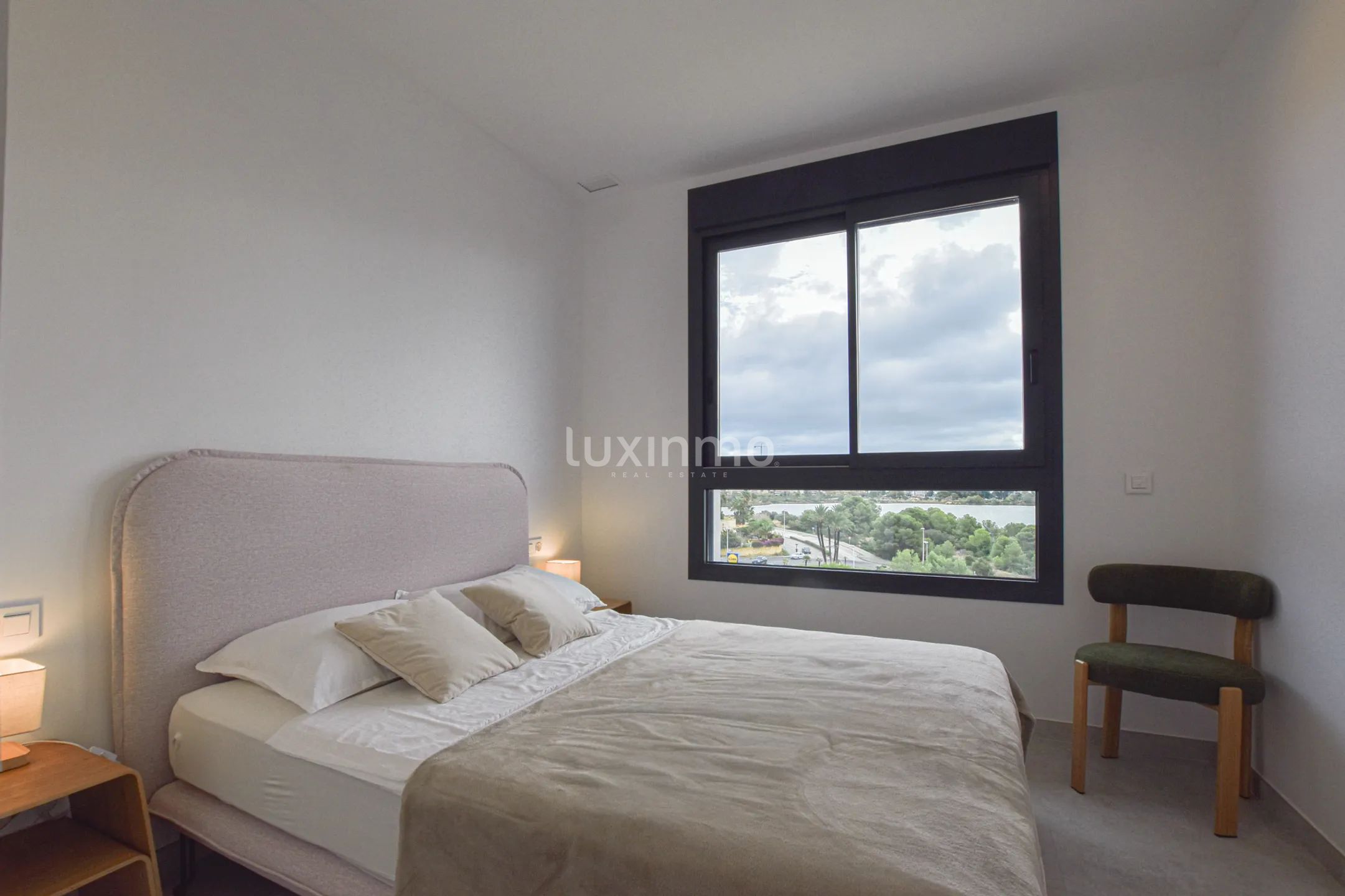 Modern apartment for rent with sea views in Calpe — photo 18