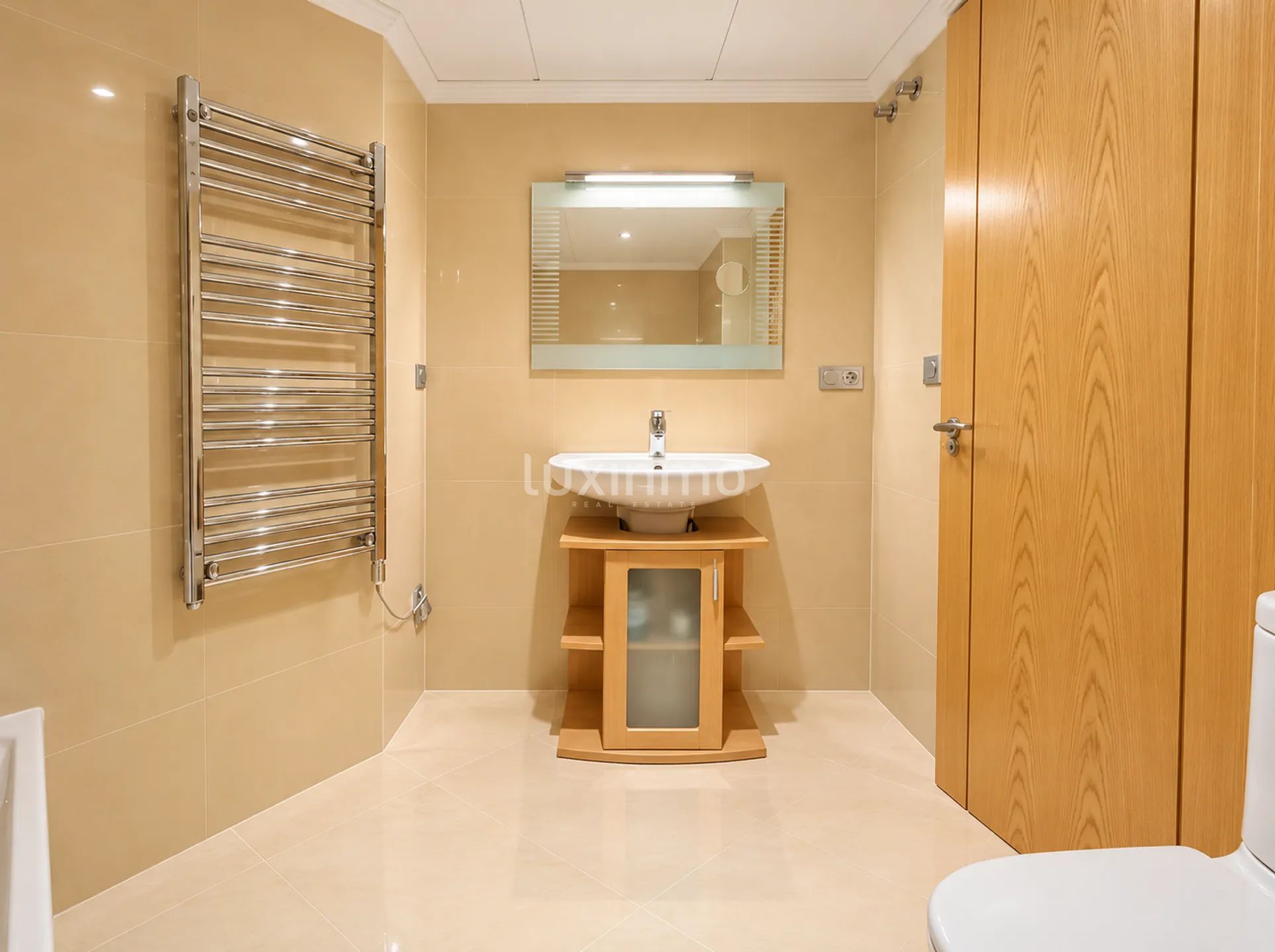 3-bedroom apartment with parking and sea views in Altea pueblo — photo 13
