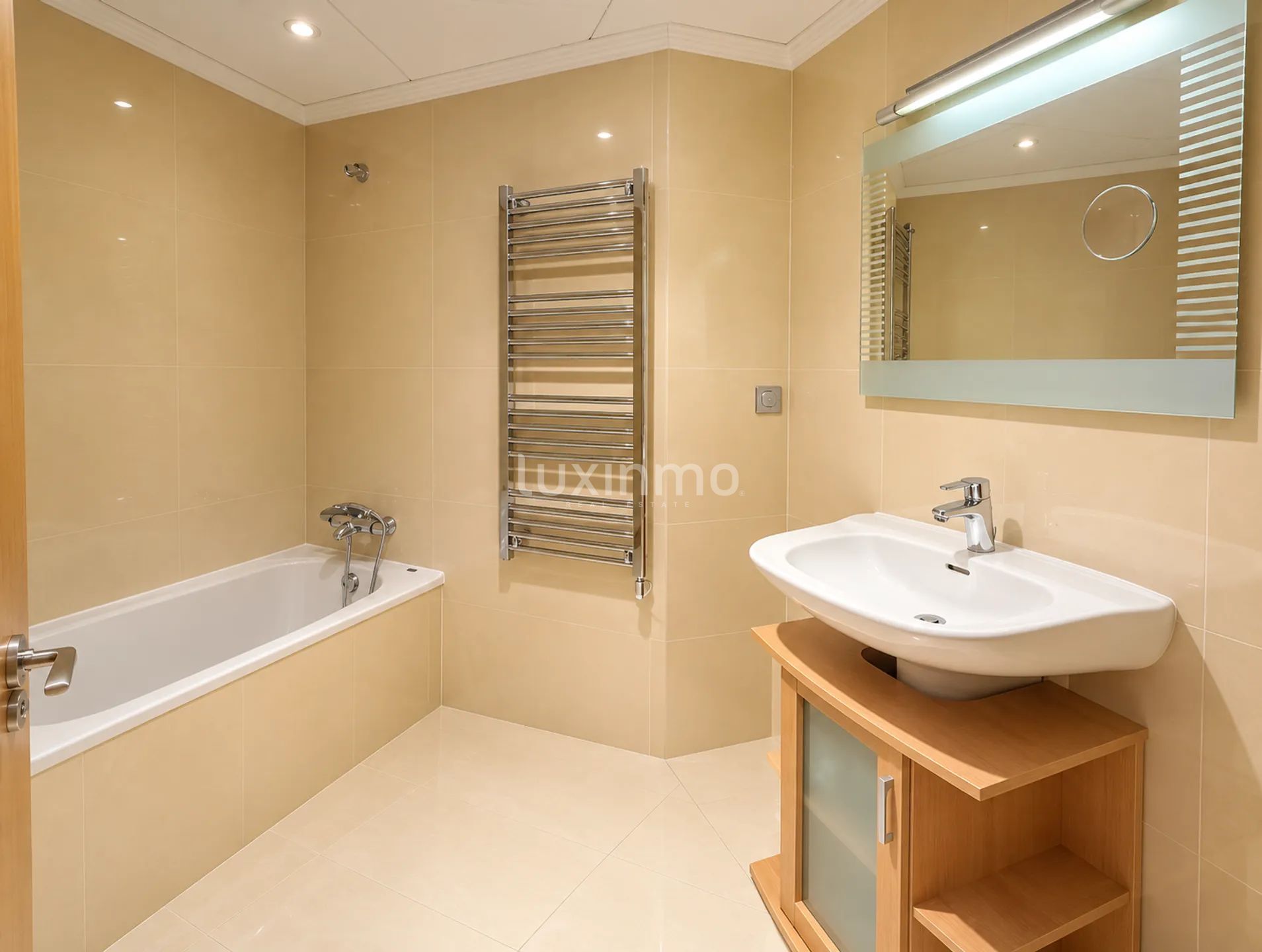 3-bedroom apartment with parking and sea views in Altea pueblo — photo 10