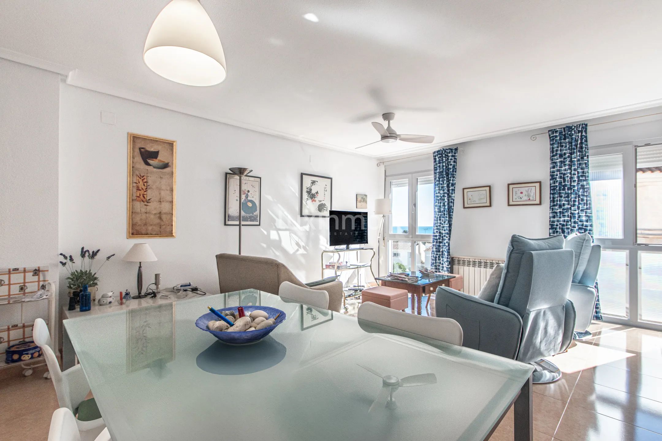 Apartment with sea and mountain views in Altea — photo 4