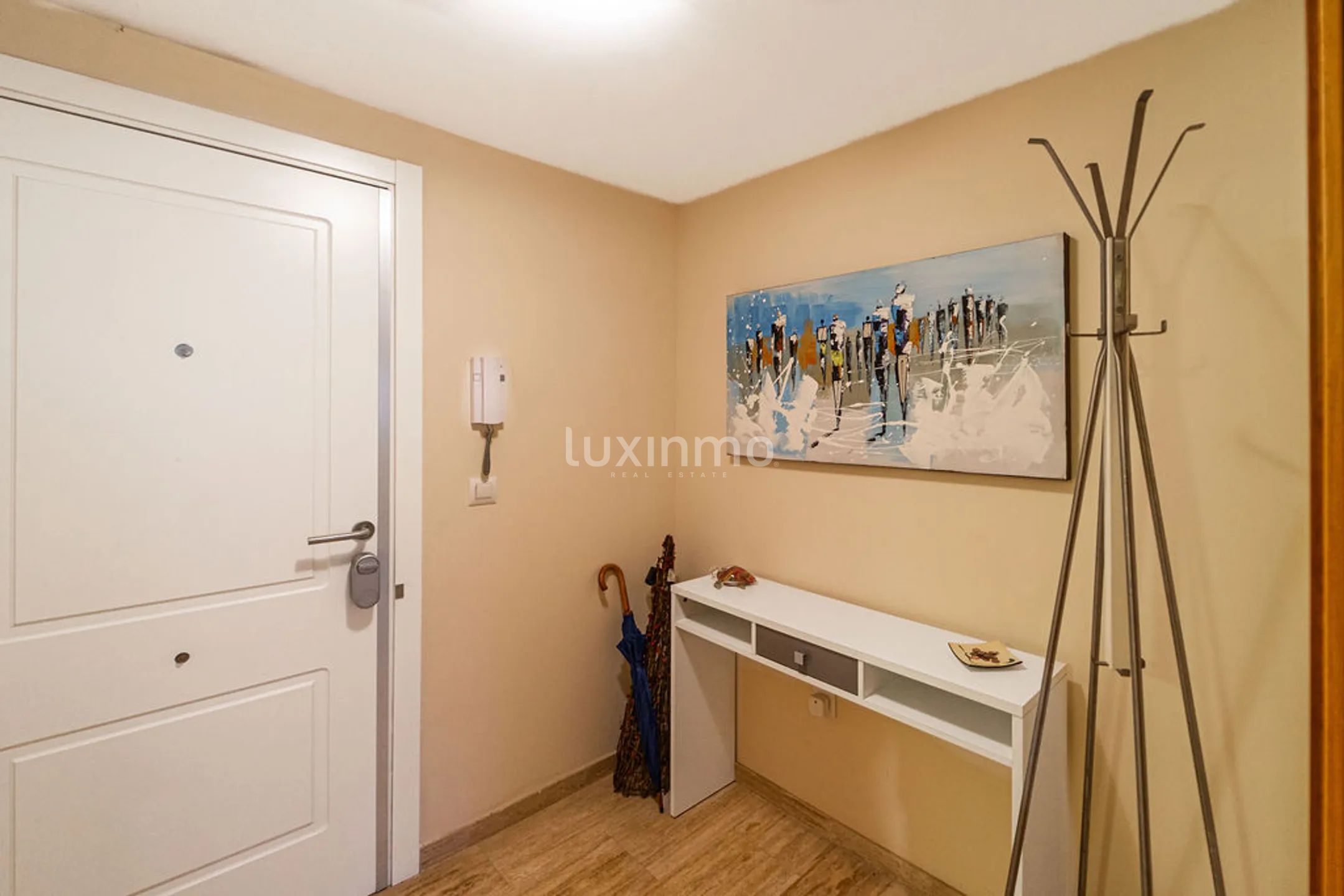 Modern apartment in Javea — photo 12