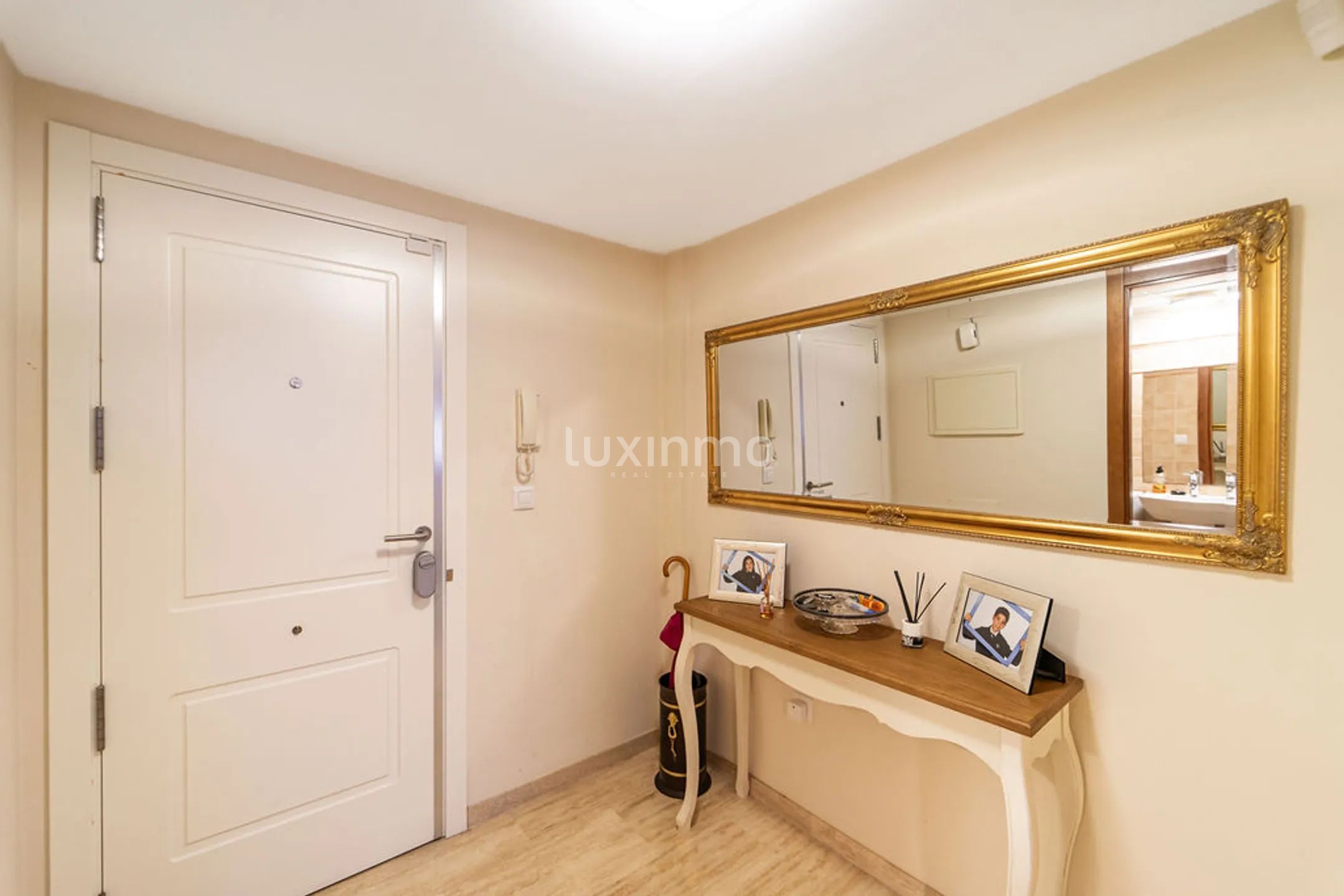 Modern apartment for rent in Javea — photo 11