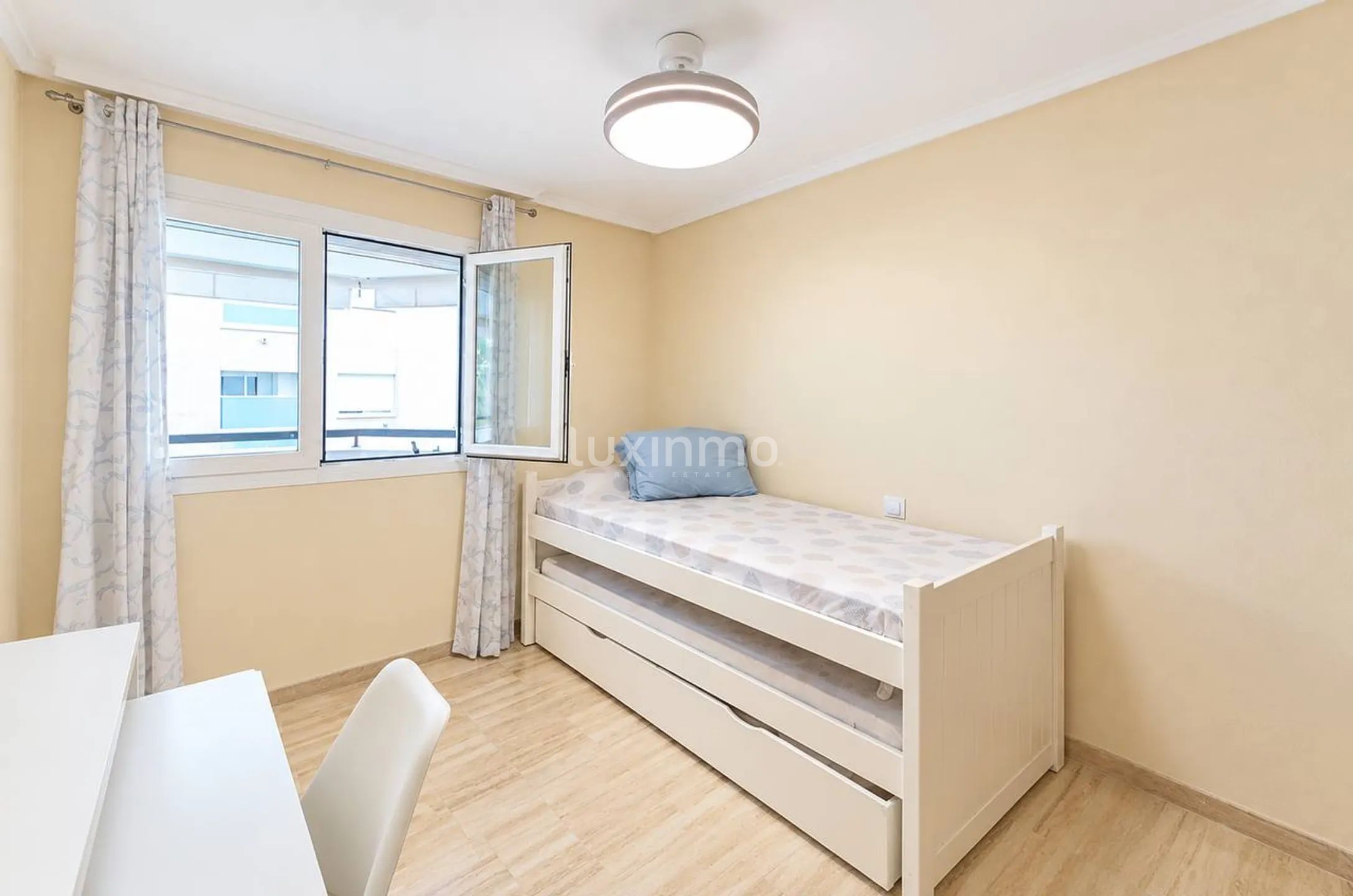 Modern apartment for rent in Javea — photo 6