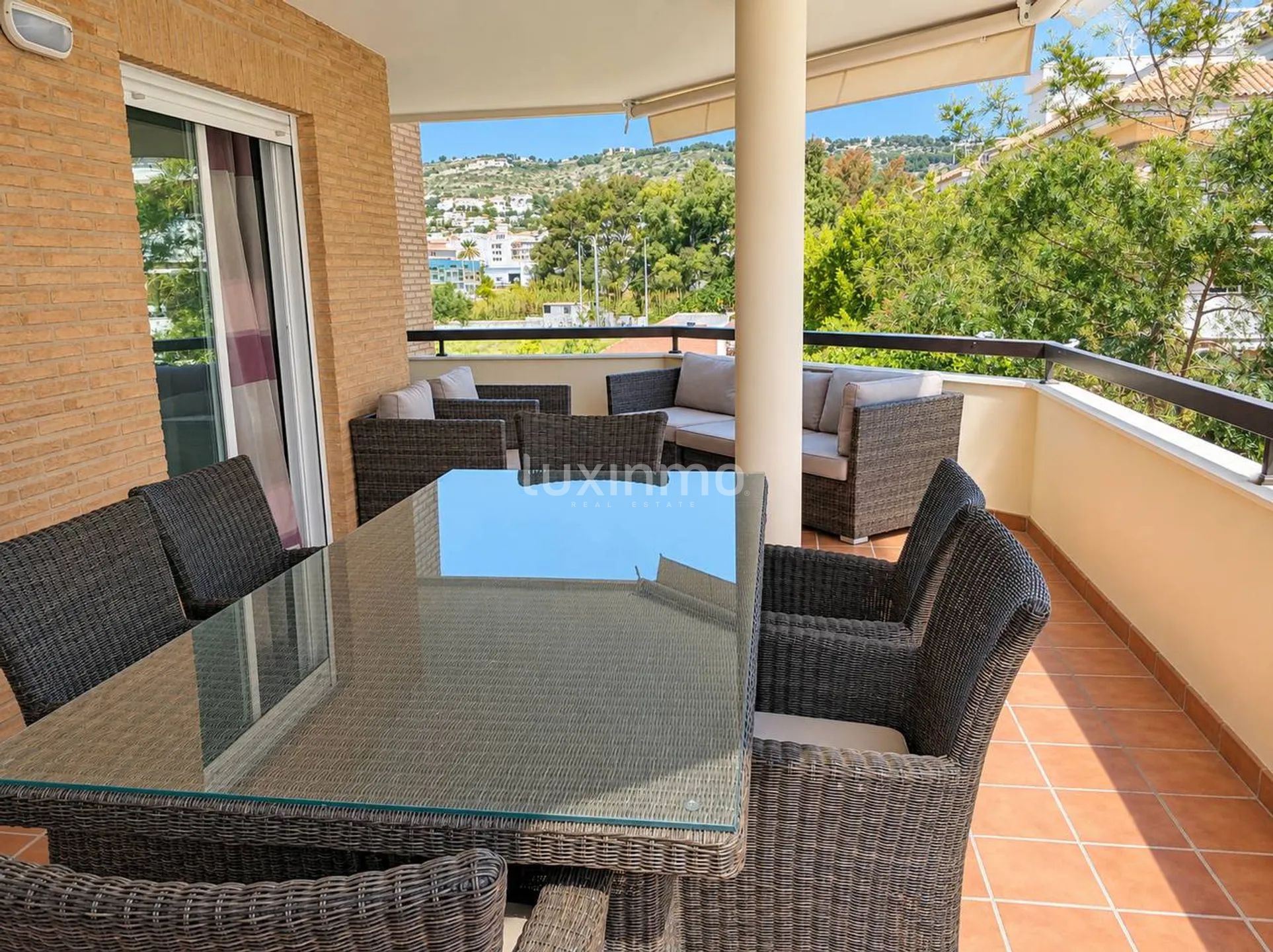 Modern apartment for rent in Javea — photo 10