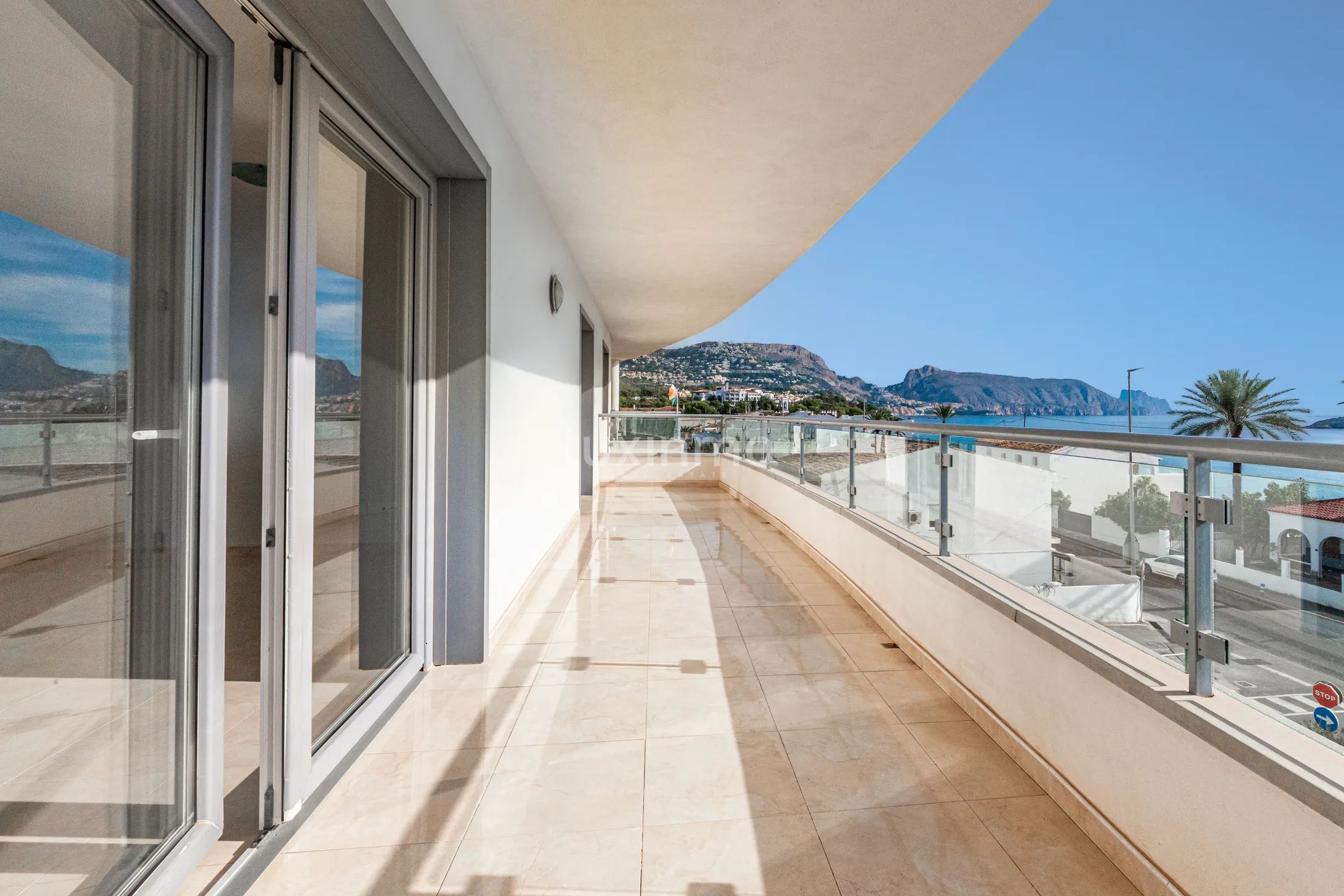 Apartamento en alquiler con vistas al mar en Altea — photo 3
