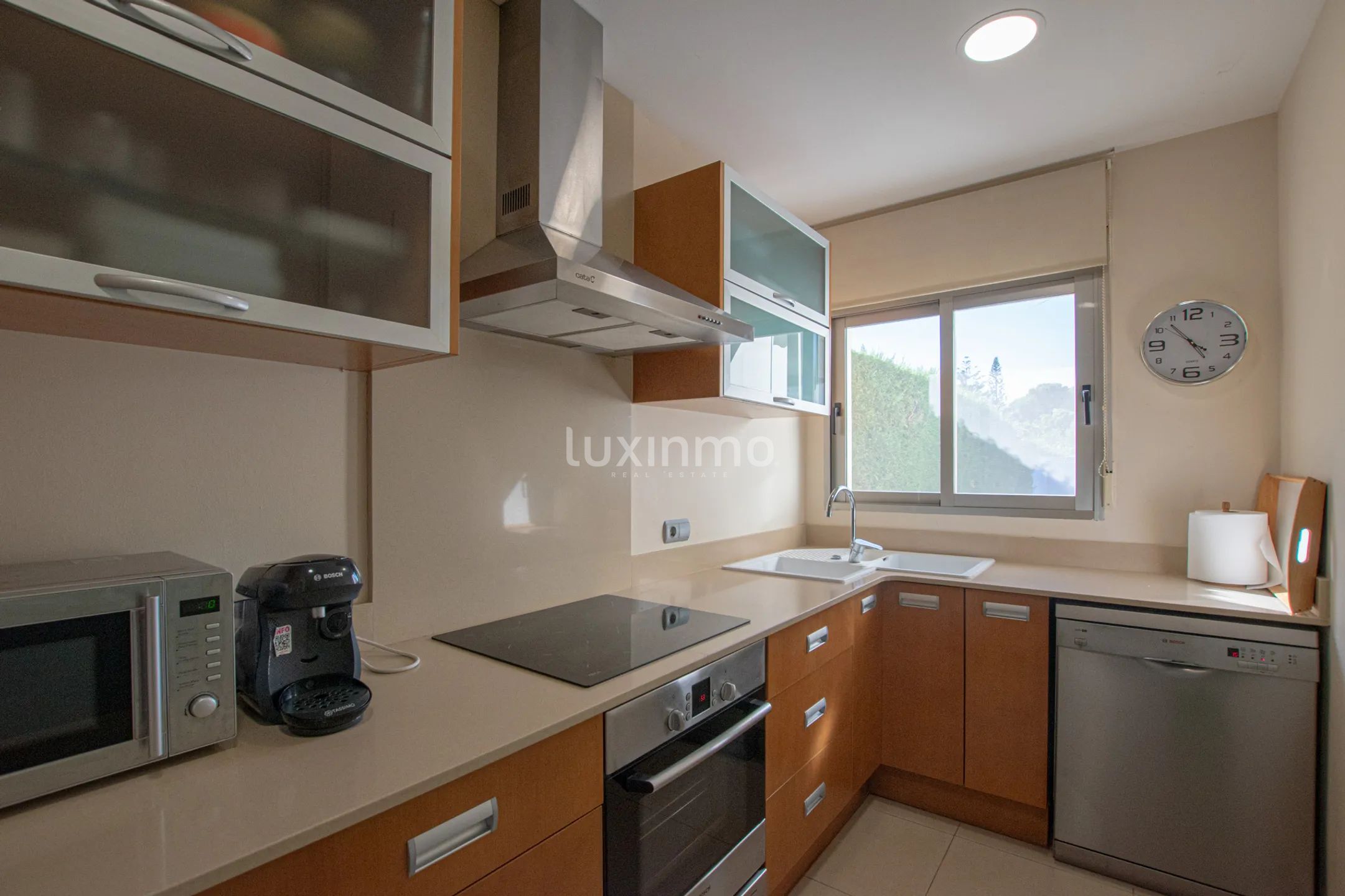 Townhouse for rent in the centre of Denia — photo 11