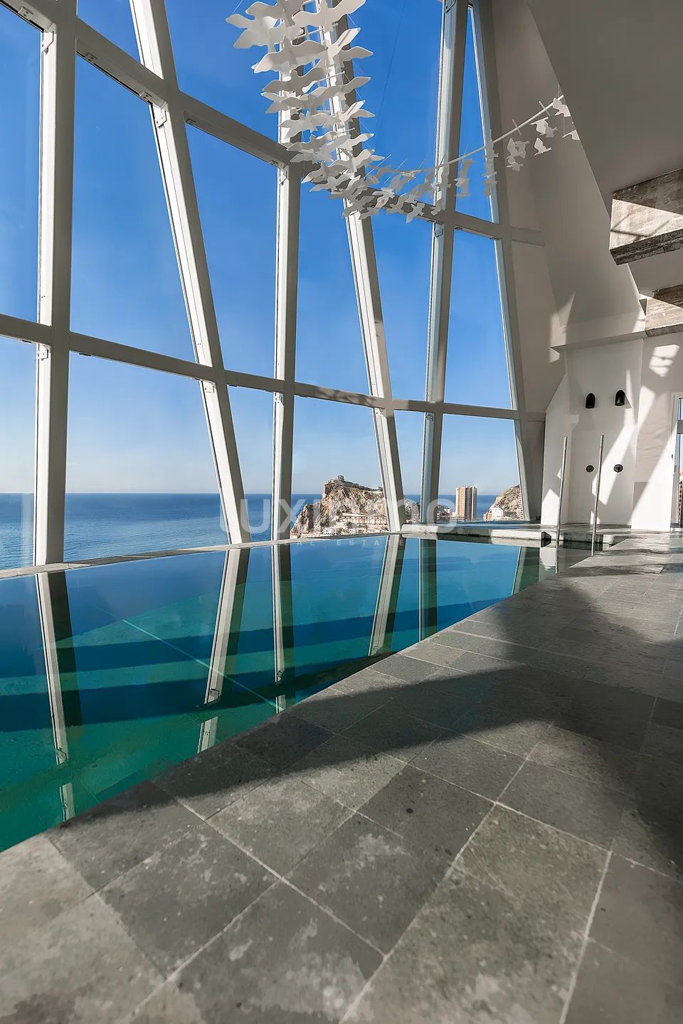 Luksusowe mieszkanie z 3 sypialniami w Playa Poniente — photo 31