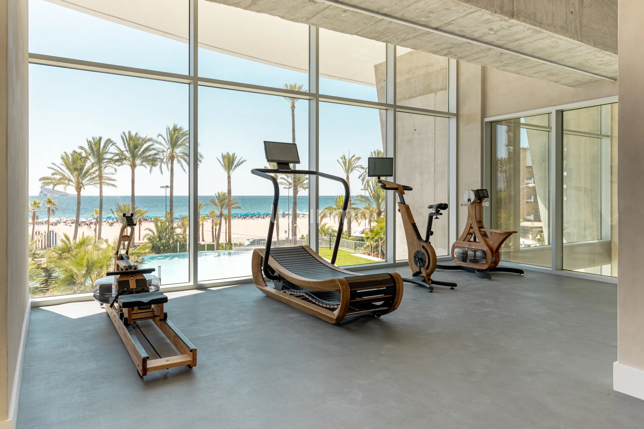 Luksusowe mieszkanie z 3 sypialniami w Playa Poniente — photo 28