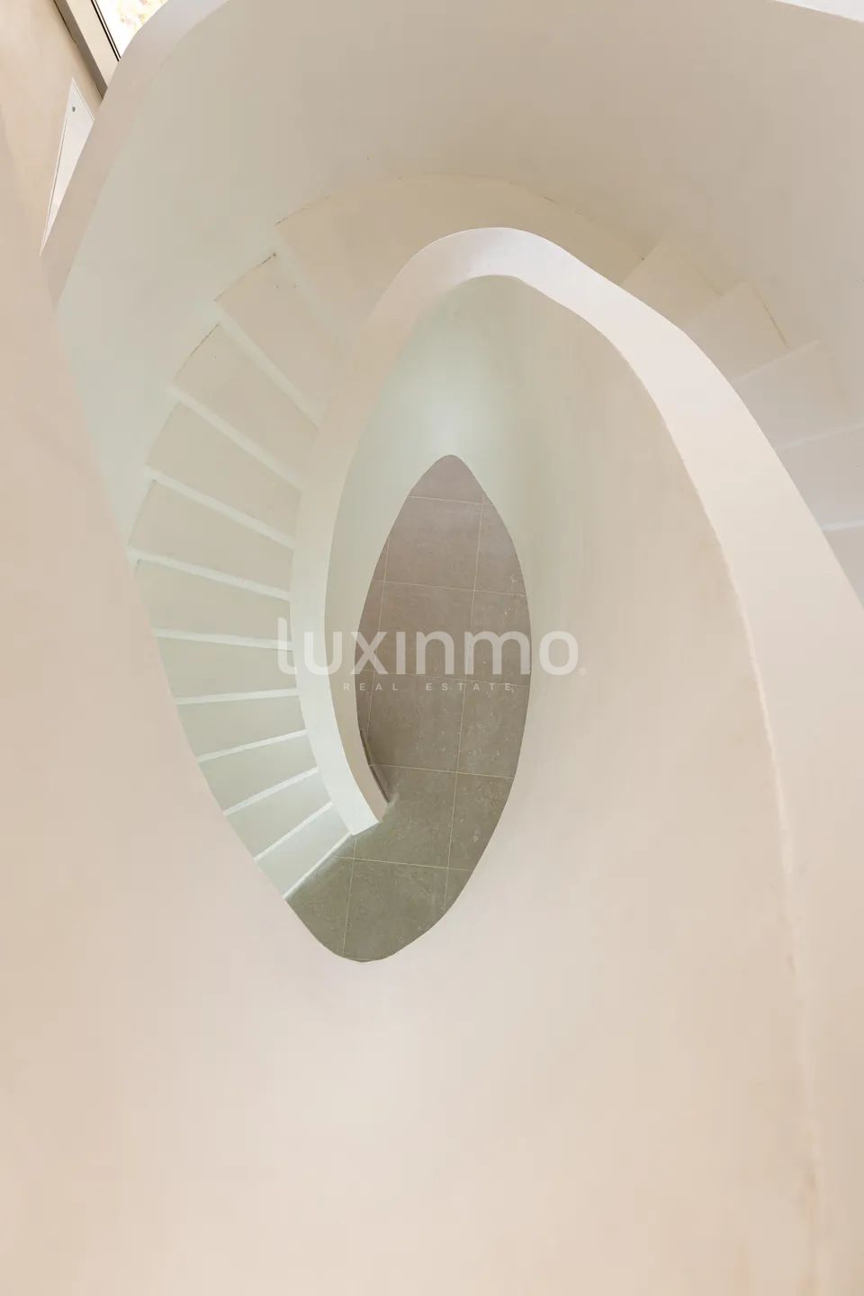 2 Bed Apartment in West Beach — photo 36