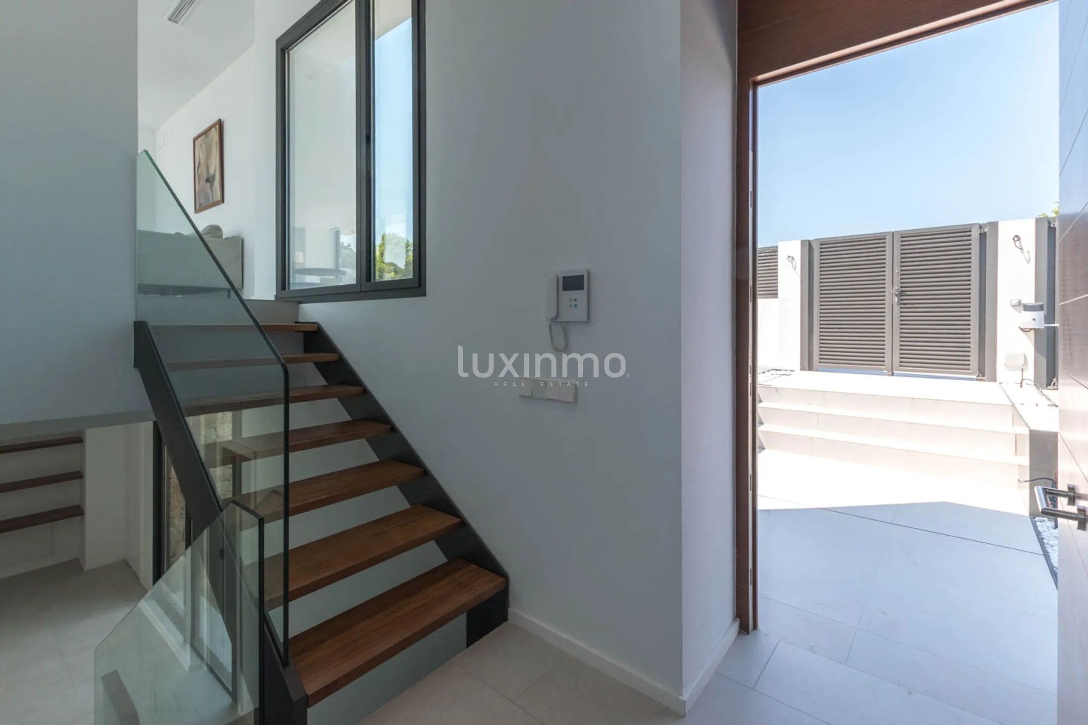Nueva villa moderna en venta en el corazón de Teulada Moraira — photo 9