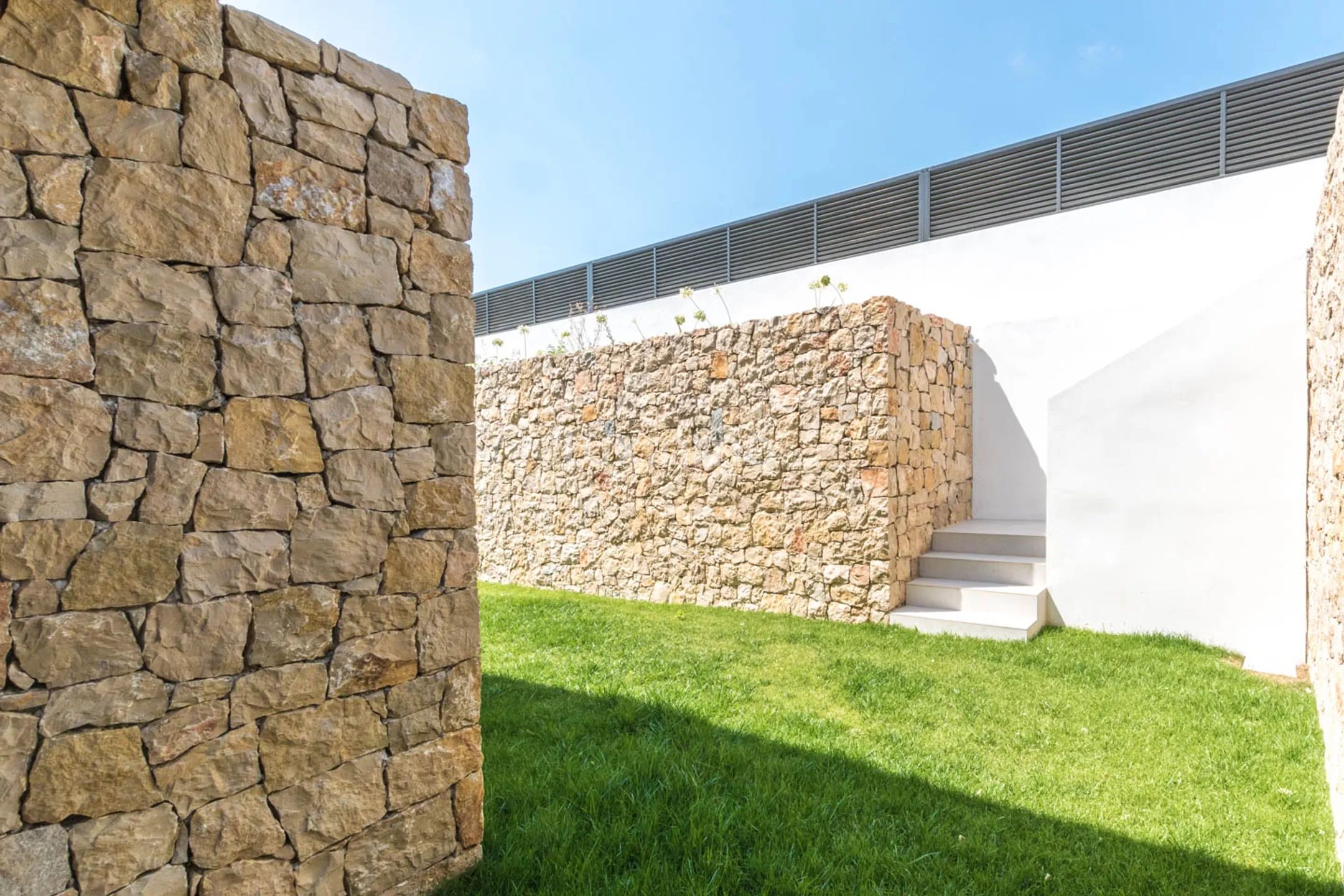 Nueva villa moderna en venta en el corazón de Teulada Moraira — photo 22