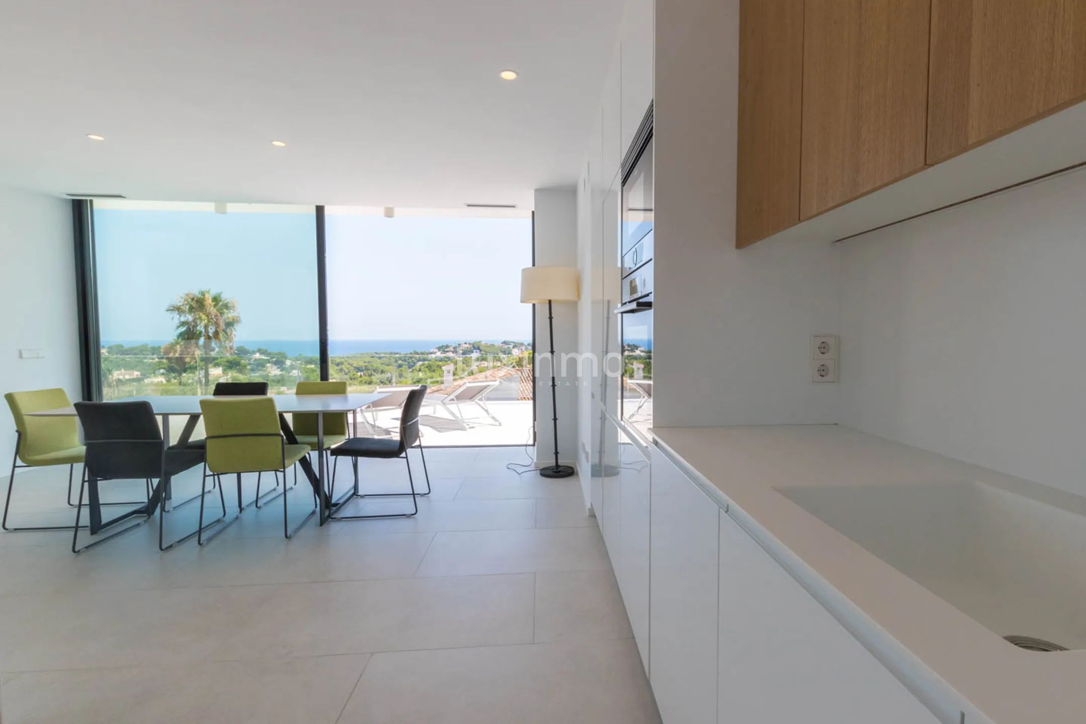 Nueva villa moderna en venta en el corazón de Teulada Moraira — photo 12