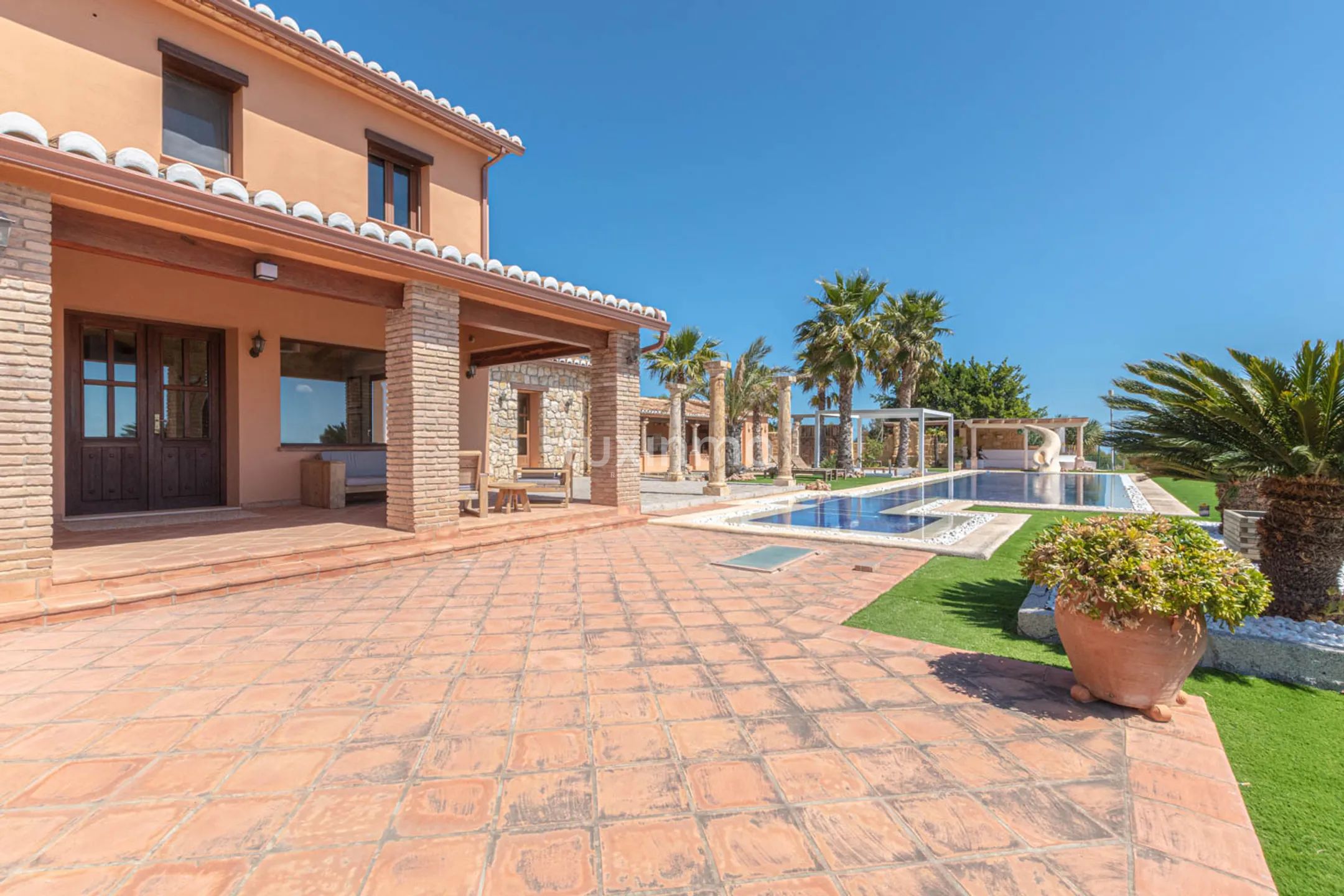 Villa rústica de alquiler de larga temporada con vistas al mar y a la montaña en Benissa — photo 4
