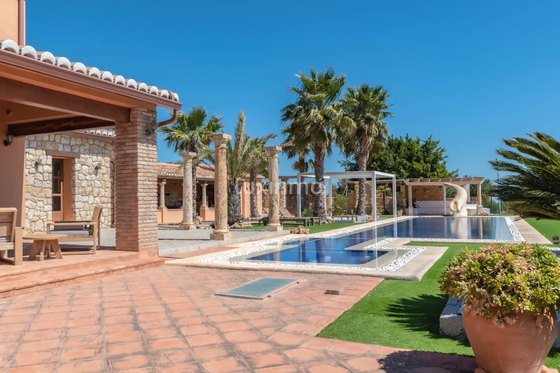 Villa rústica de alquiler de larga temporada con vistas al mar y a la montaña en Benissa — photo 3