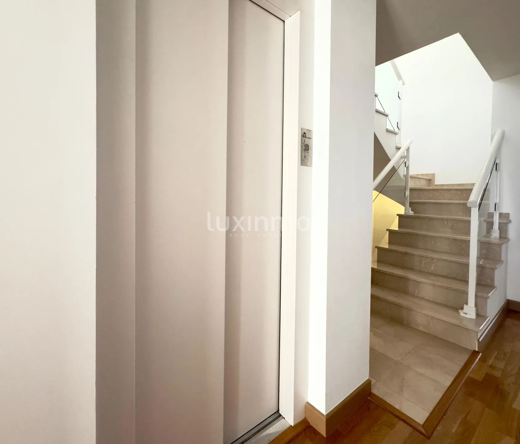 Semi-detached house with sea views in Altea la Vella — photo 19