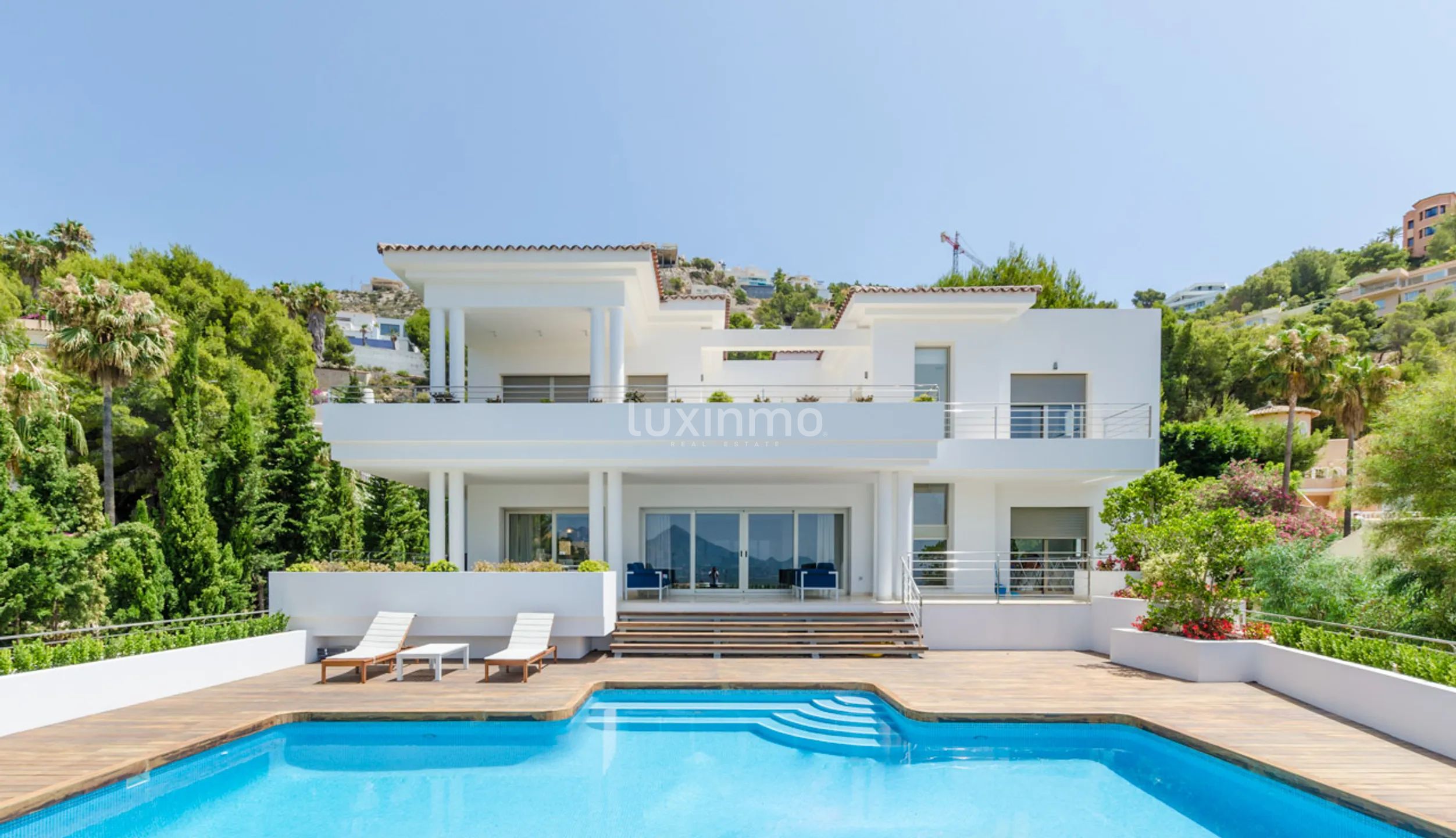 For rent modern newly-built Villa in Altea Hills with sea views