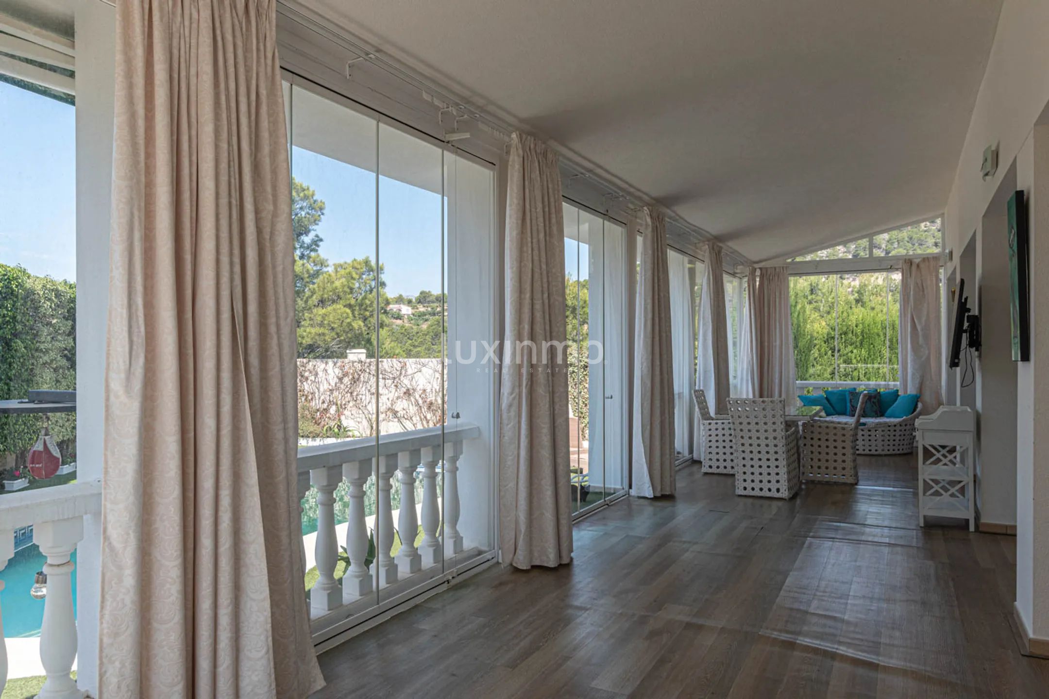 Вилла с садом и бассейном в тихом районе в Алтее — photo 20