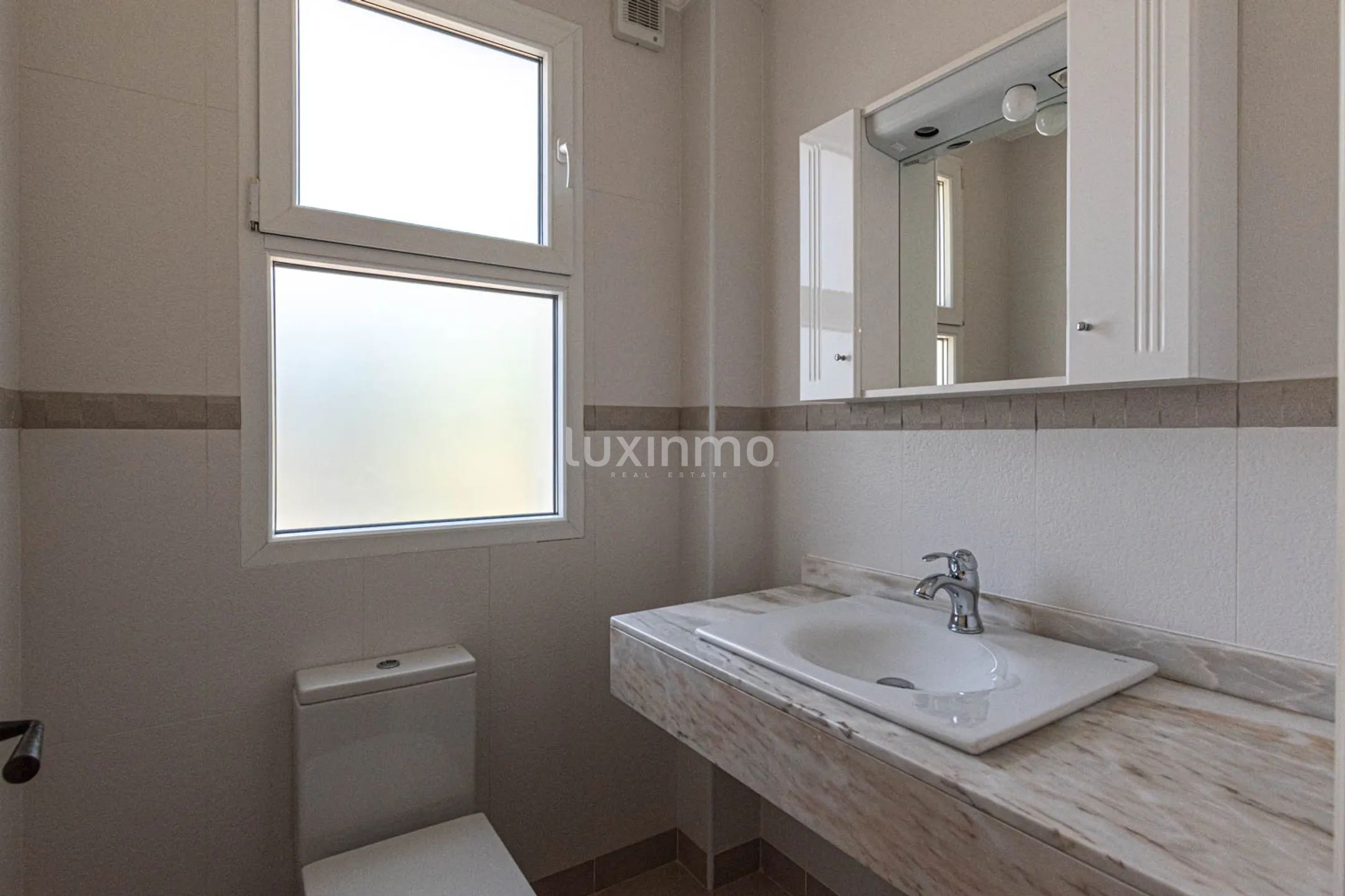 Villa med hage og basseng i et rolig område i Altea — photo 33