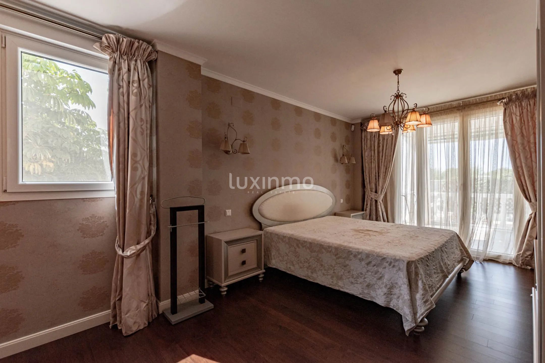 Вилла с садом и бассейном в тихом районе в Алтее — photo 25