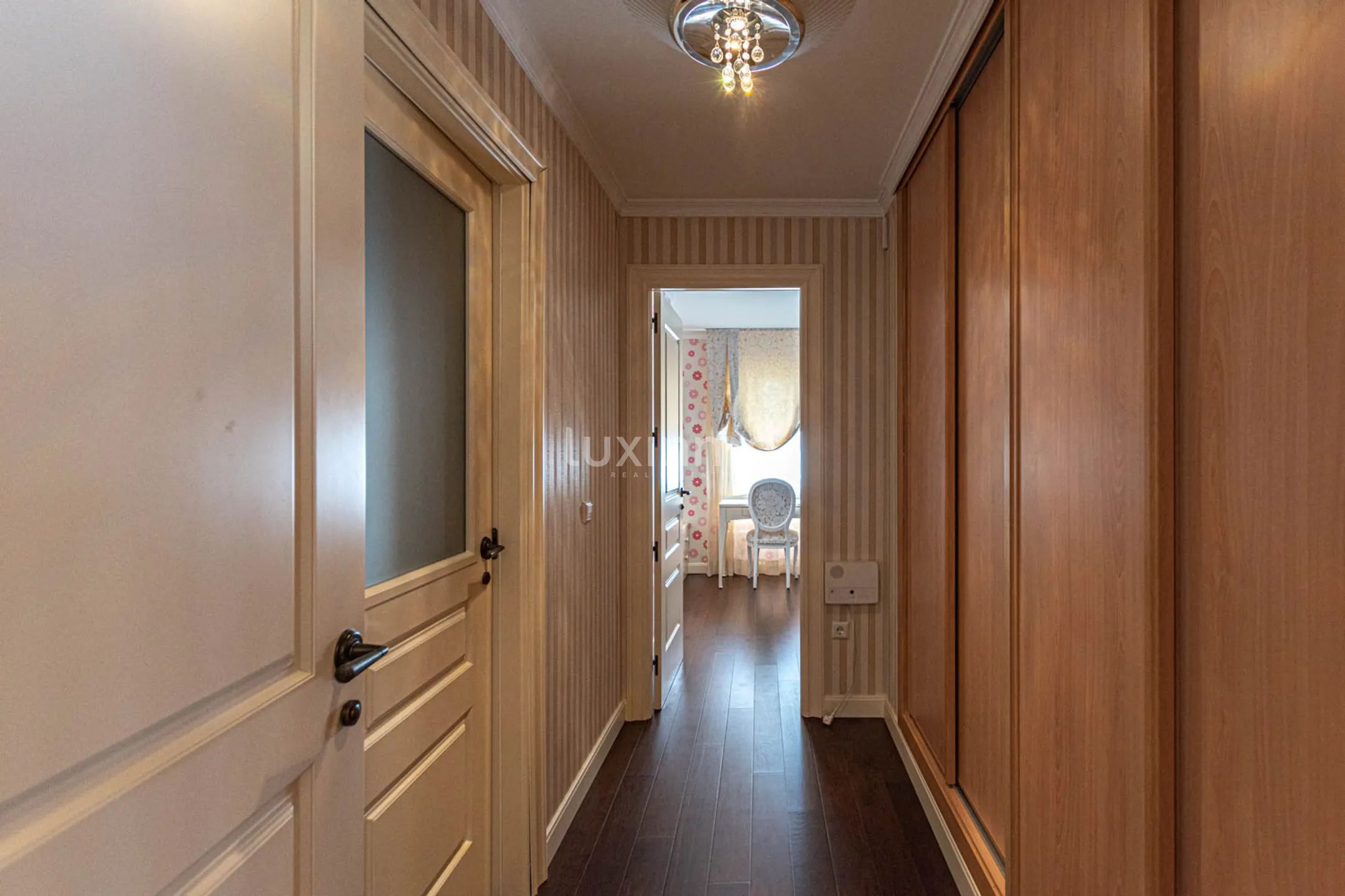 Вилла с садом и бассейном в тихом районе в Алтее — photo 24