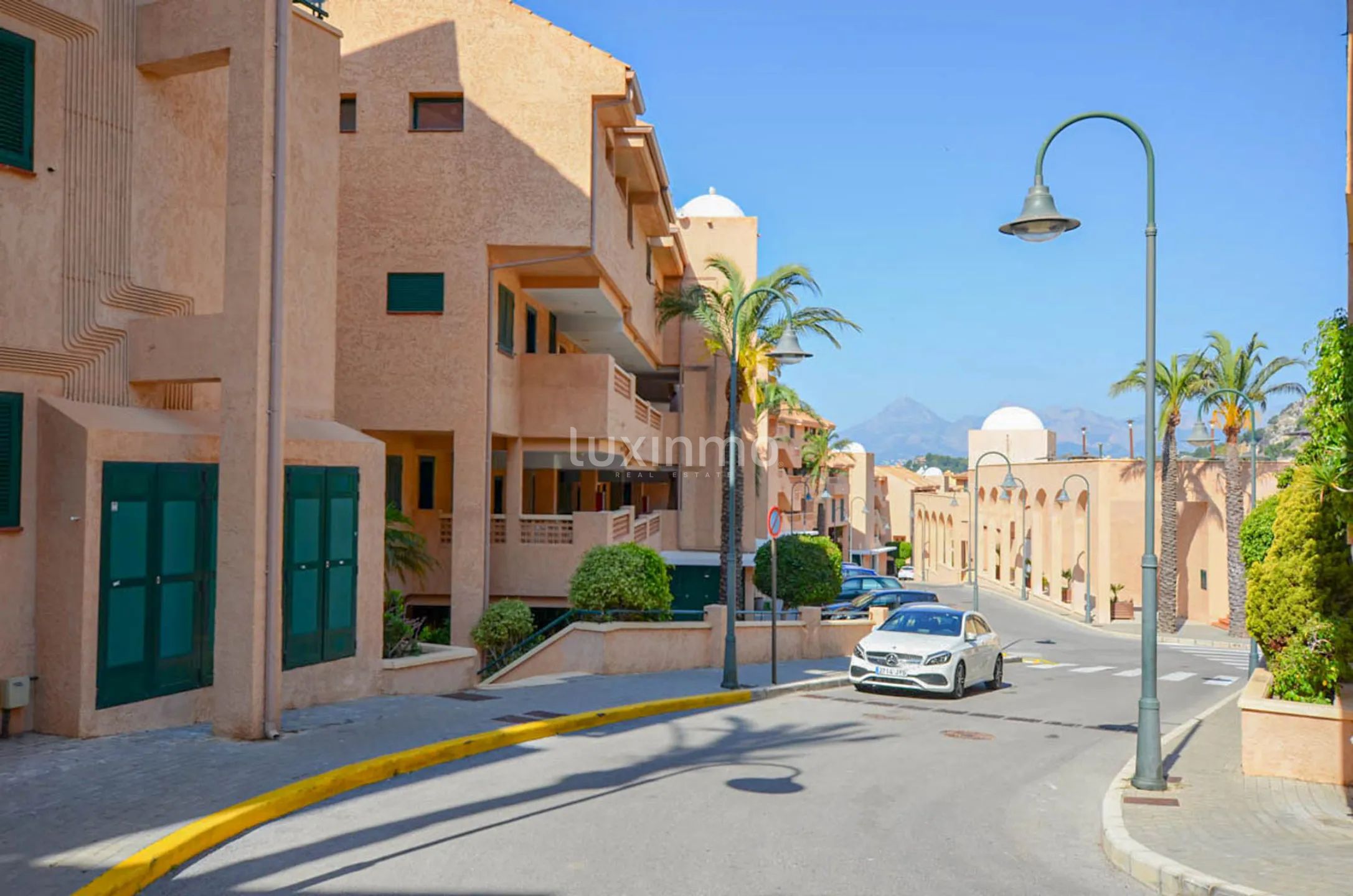 Flat for rent with sea view in Masсarat — photo 8