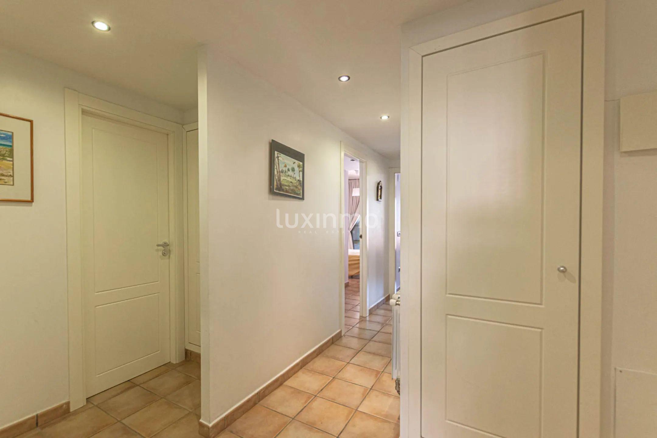 Flat for rent with sea view in Masсarat — photo 16