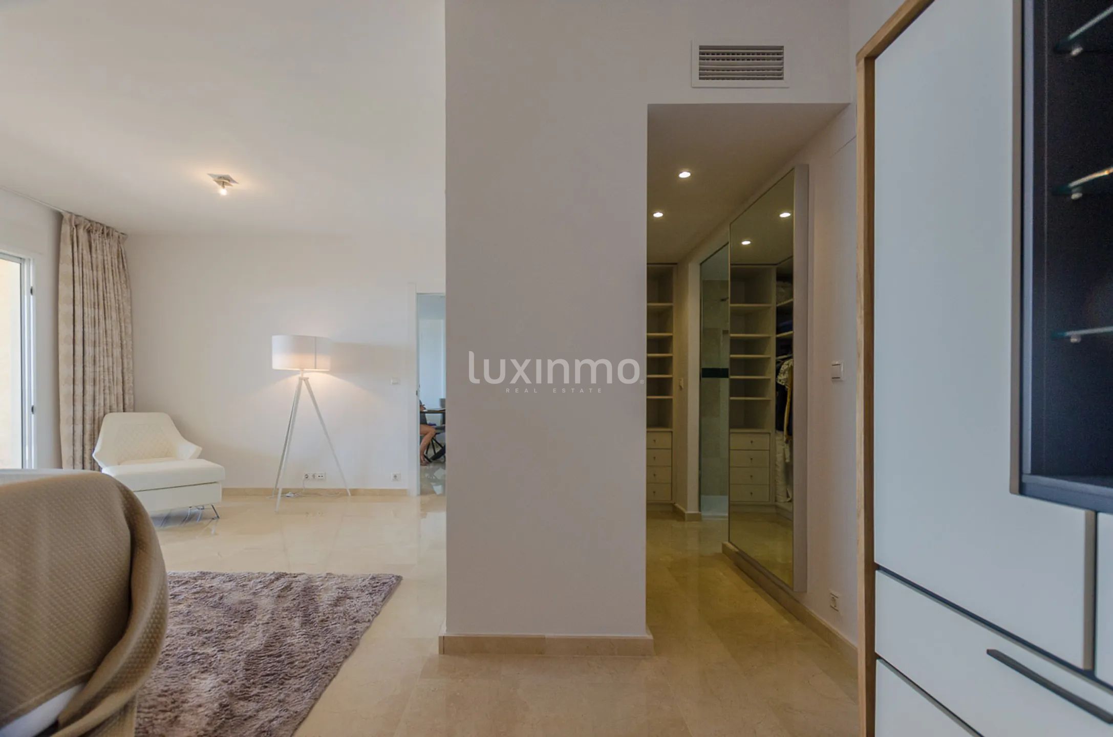 Se vende apartamento reformado con fantásticas vistas al mar — photo 15