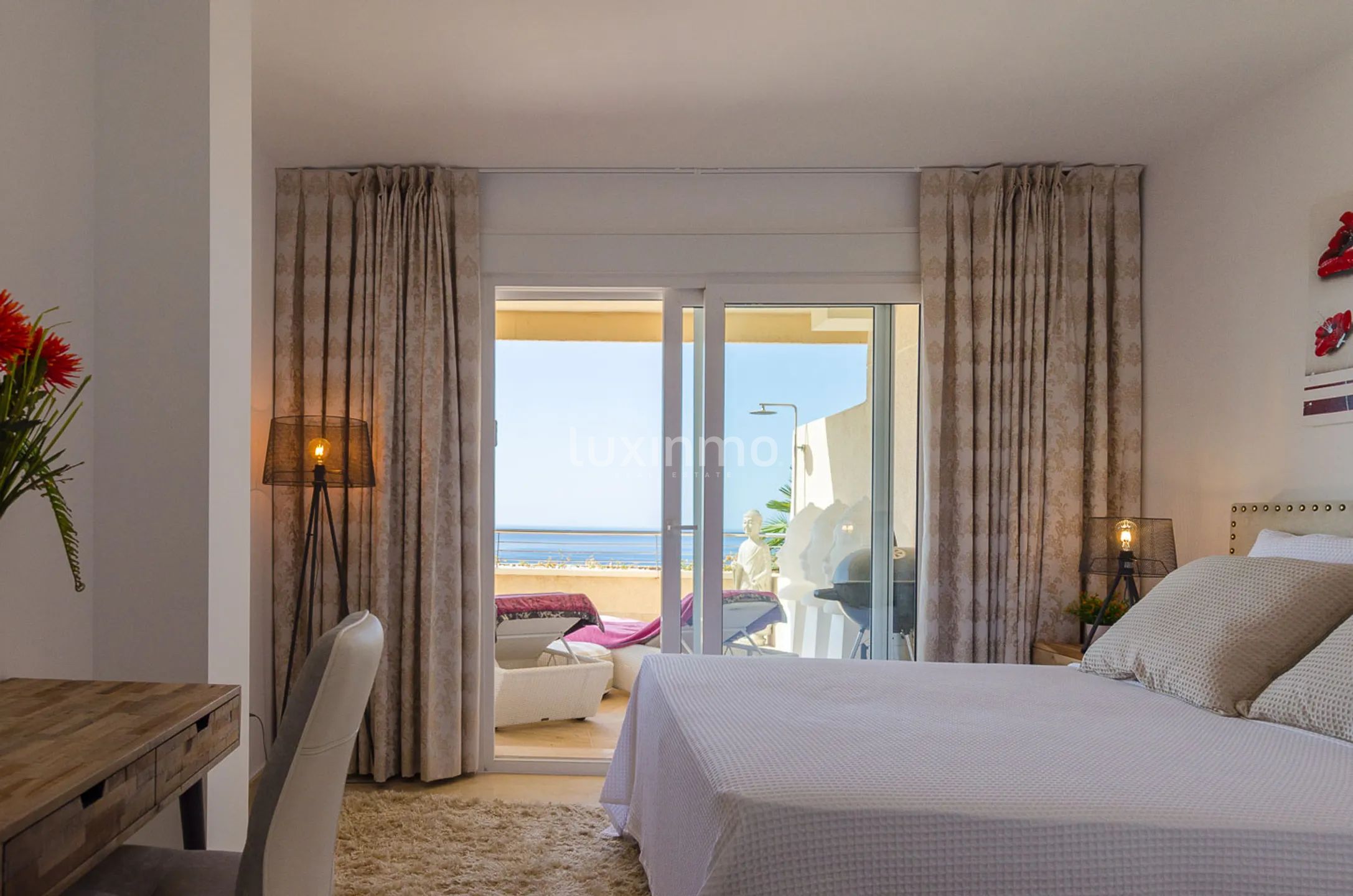 Se vende apartamento reformado con fantásticas vistas al mar — photo 25