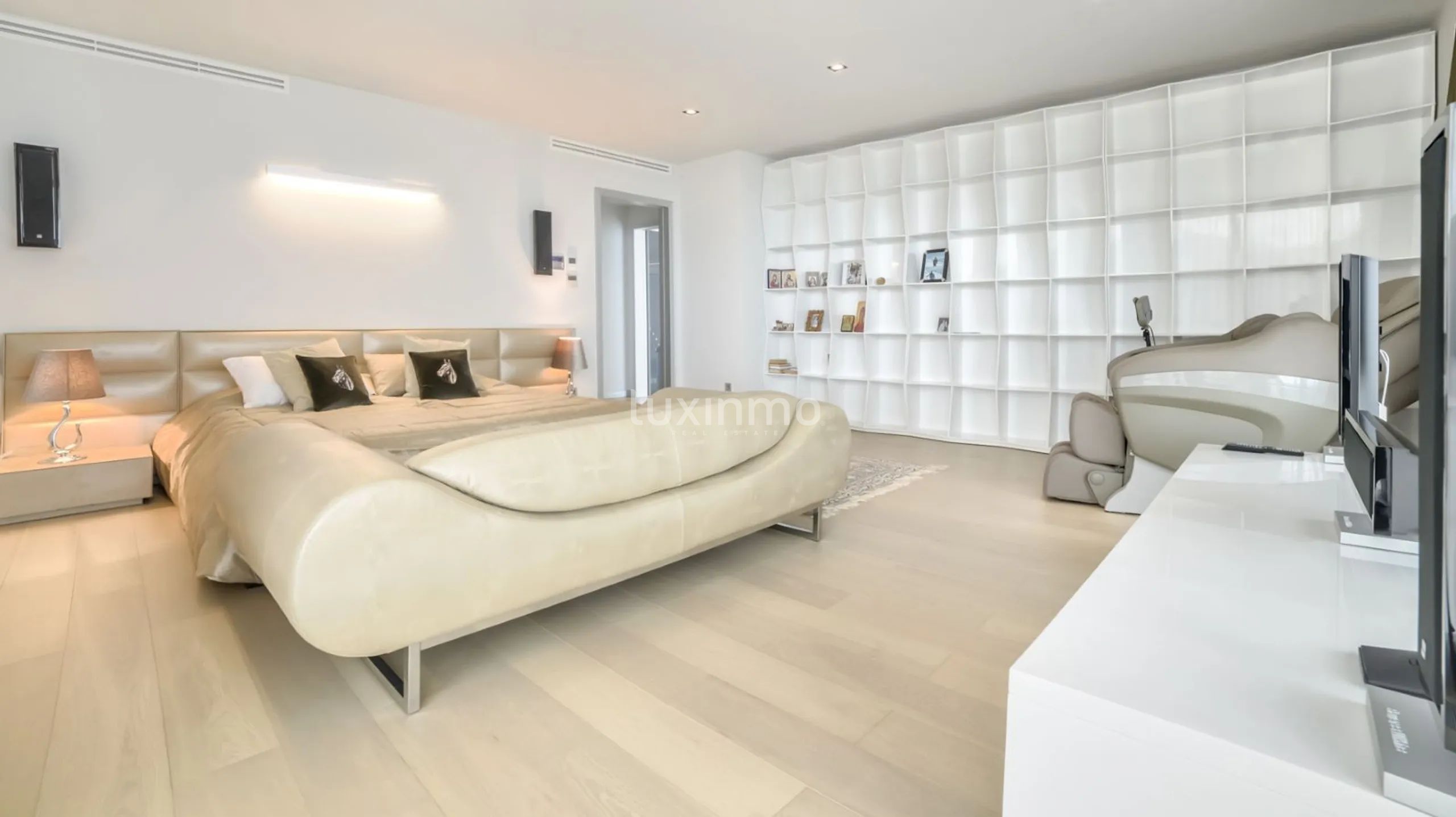 Exclusive luxury villa in the urbanization of Altea Hills — photo 21