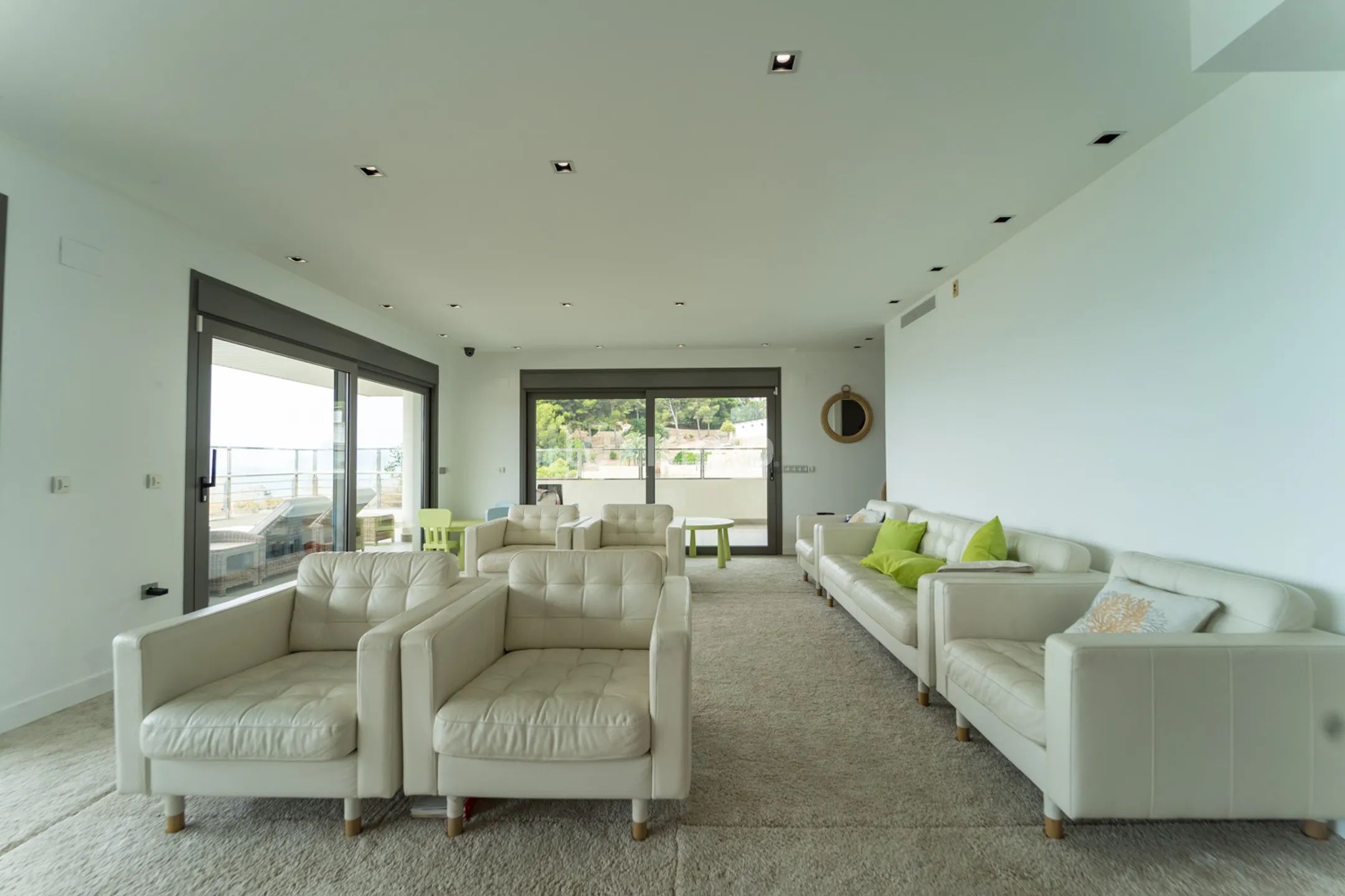 Penthouse on the first beach line overlooking the sea in Altea — photo 11