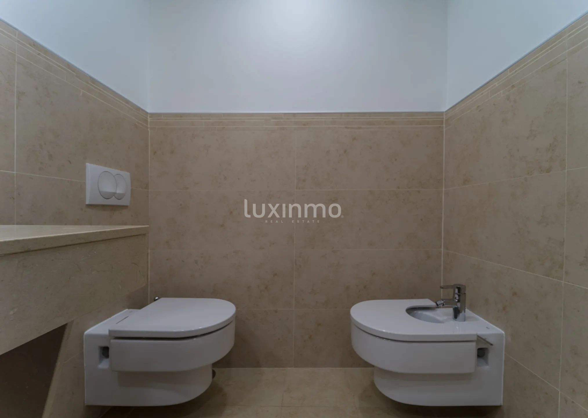 Penthouse on the first beach line overlooking the sea in Altea — photo 24