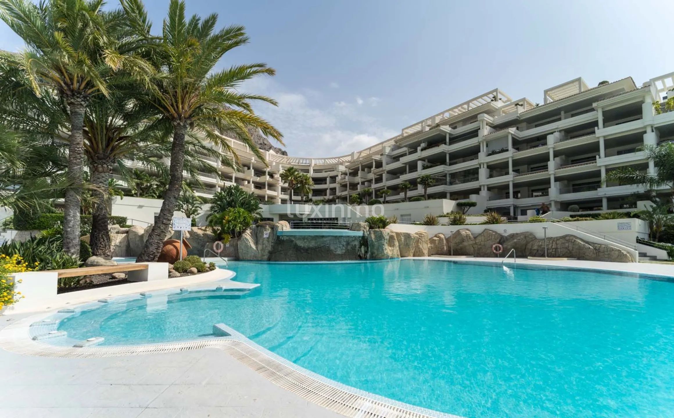 Penthouse on the first beach line overlooking the sea in Altea — photo 3